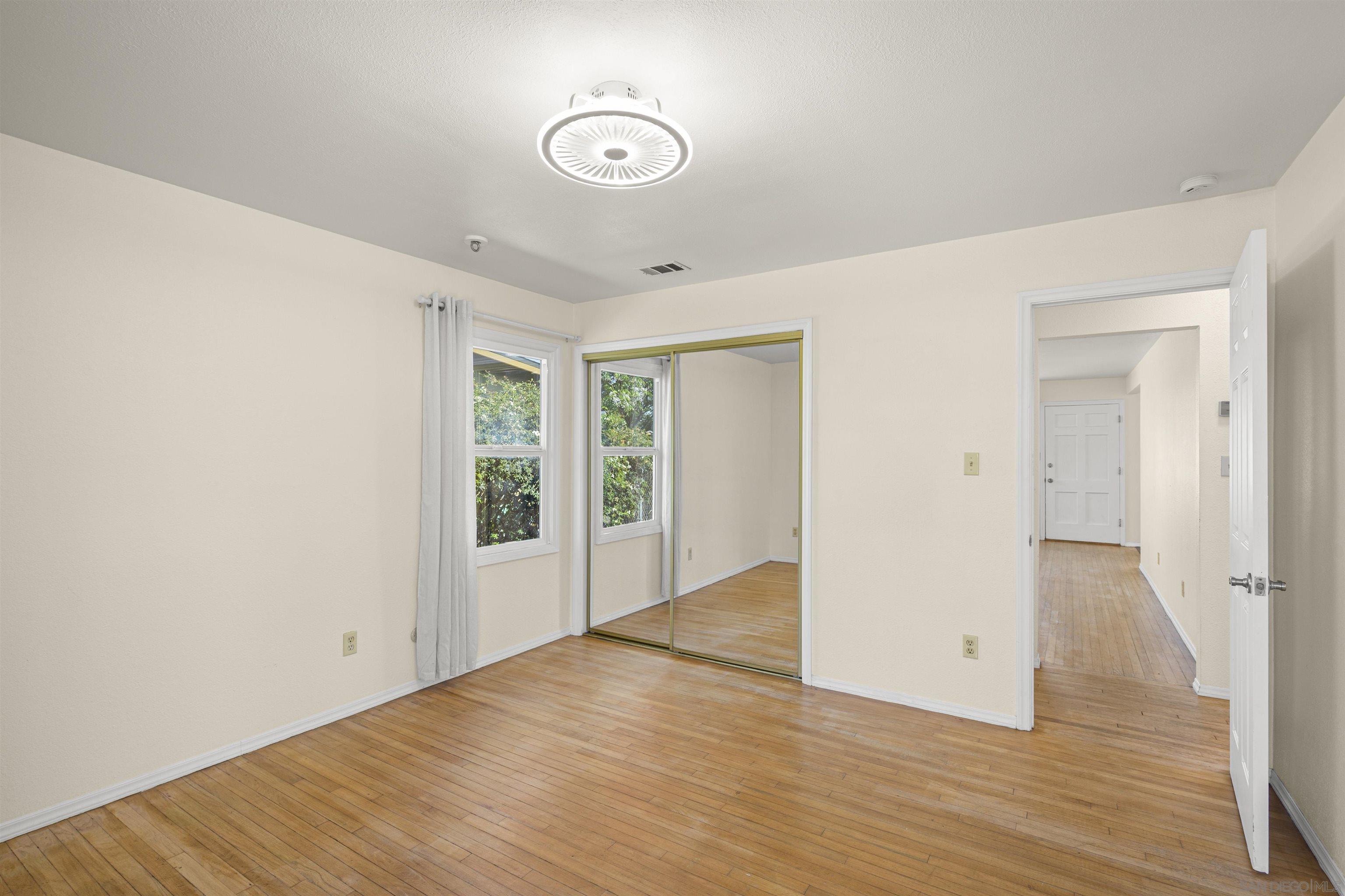 Detail Gallery Image 21 of 35 For 2762  Ridge View Drive, San Diego,  CA 92105 - 2 Beds | 1 Baths