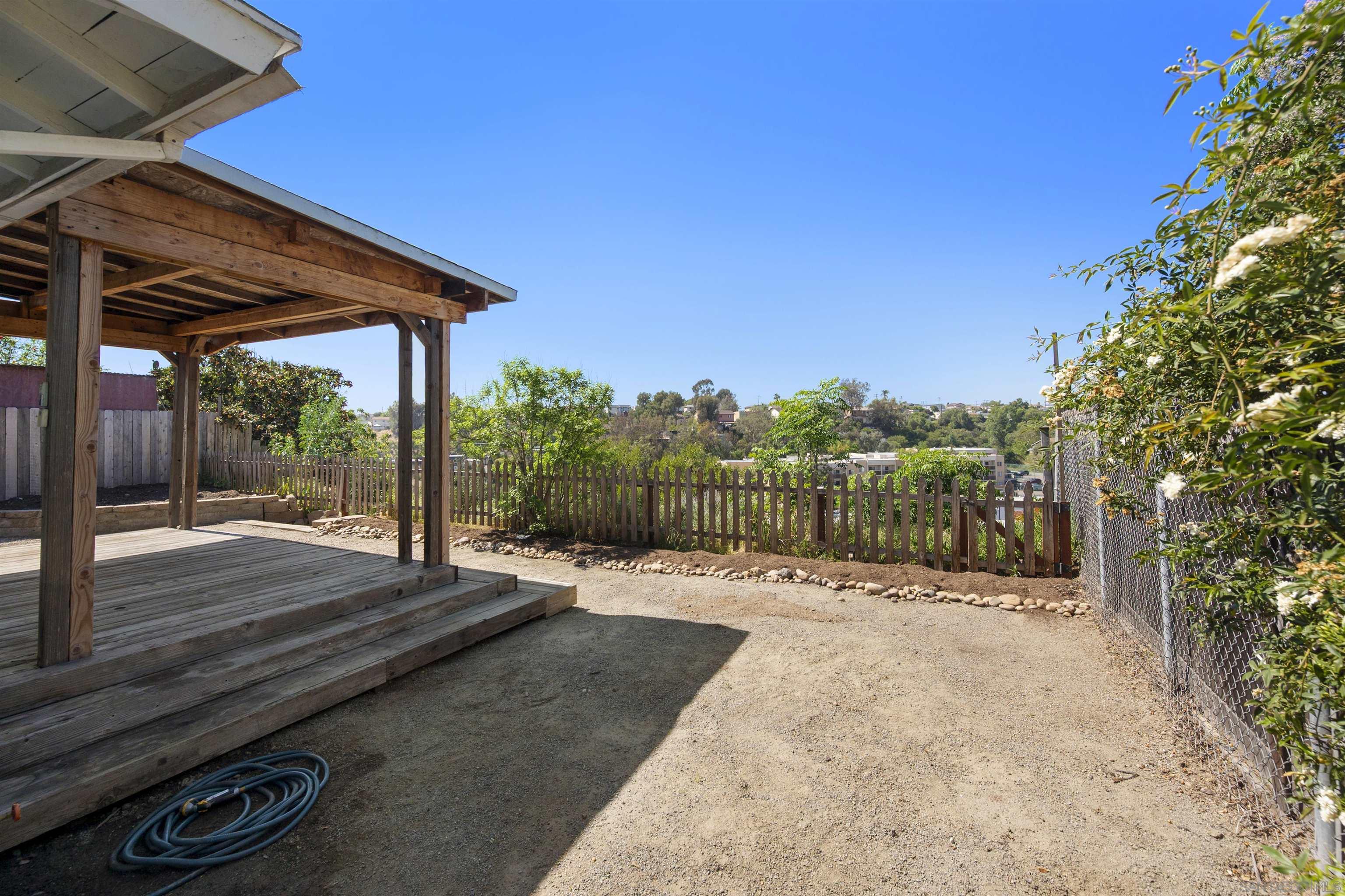 Detail Gallery Image 32 of 35 For 2762  Ridge View Drive, San Diego,  CA 92105 - 2 Beds | 1 Baths