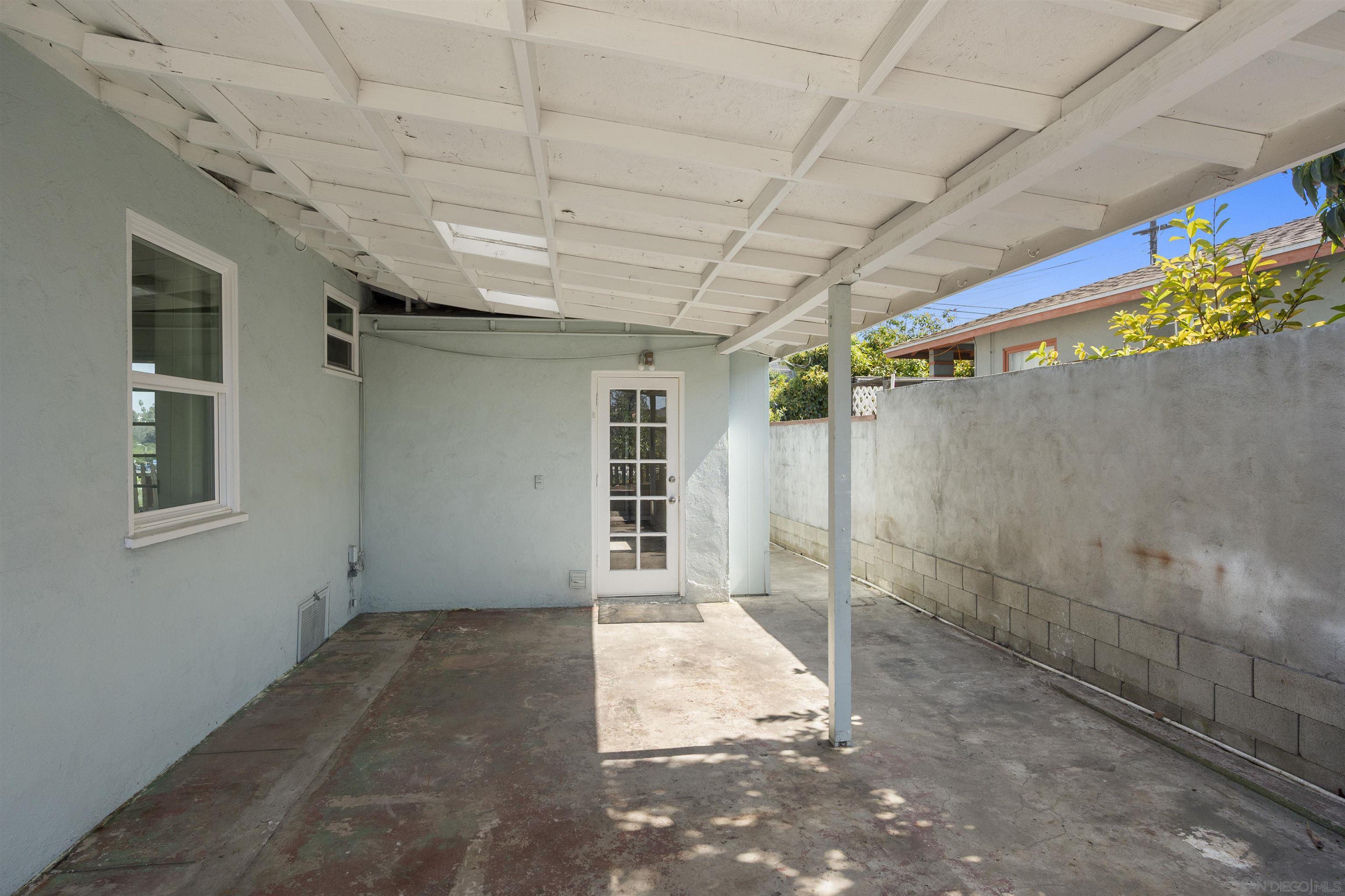 Detail Gallery Image 34 of 35 For 2762  Ridge View Drive, San Diego,  CA 92105 - 2 Beds | 1 Baths