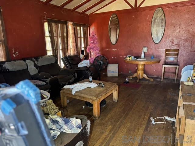 Detail Gallery Image 3 of 7 For 5535  Trinidad Way, San Diego,  CA 92114 - 4 Beds | 2/1 Baths