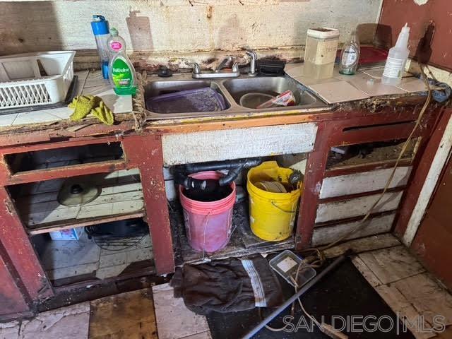 Detail Gallery Image 4 of 7 For 5535  Trinidad Way, San Diego,  CA 92114 - 4 Beds | 2/1 Baths