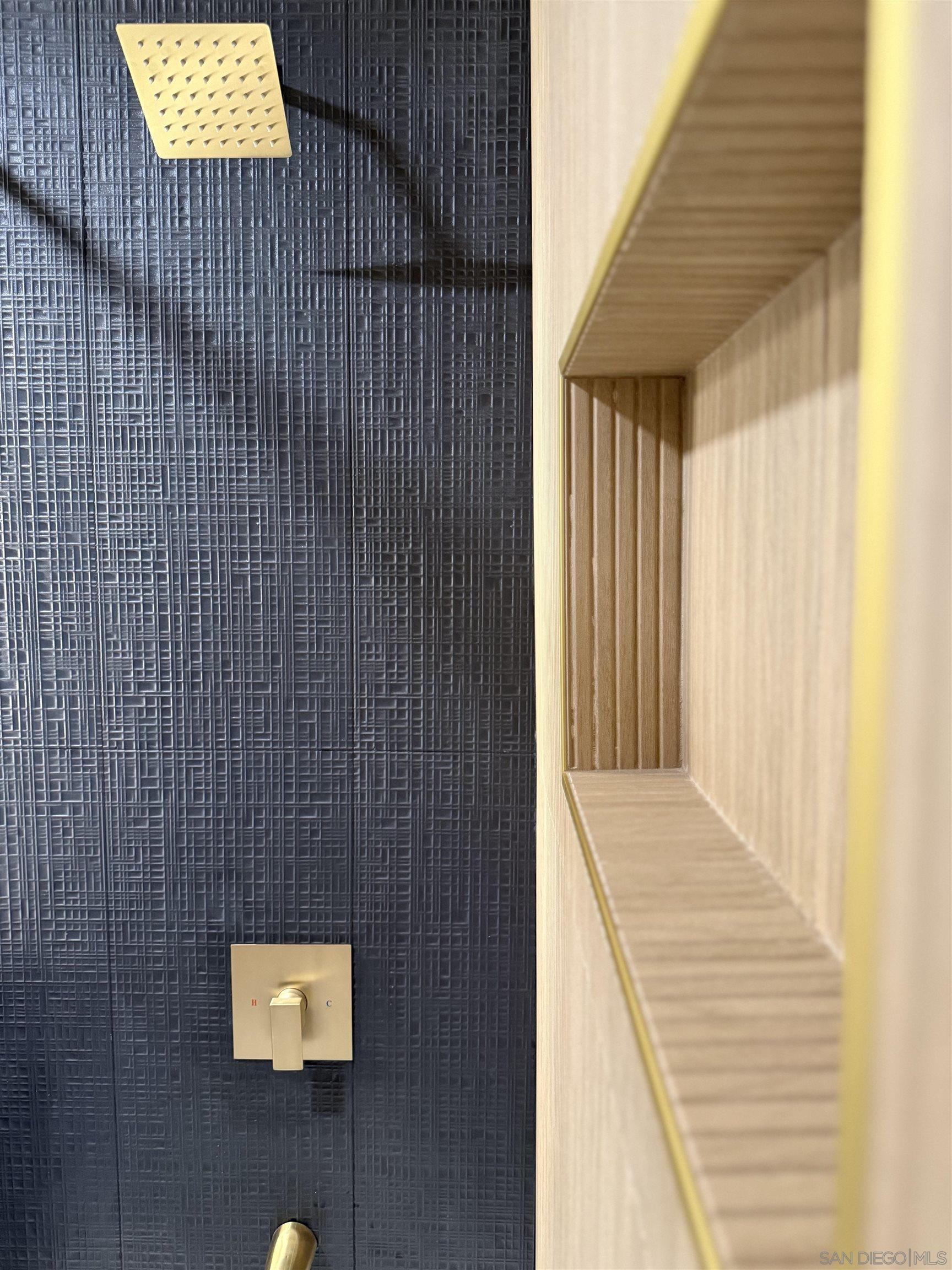 Detail Gallery Image 22 of 36 For 519  Camelot Dr, Oceanside,  CA 92054 - – Beds | – Baths