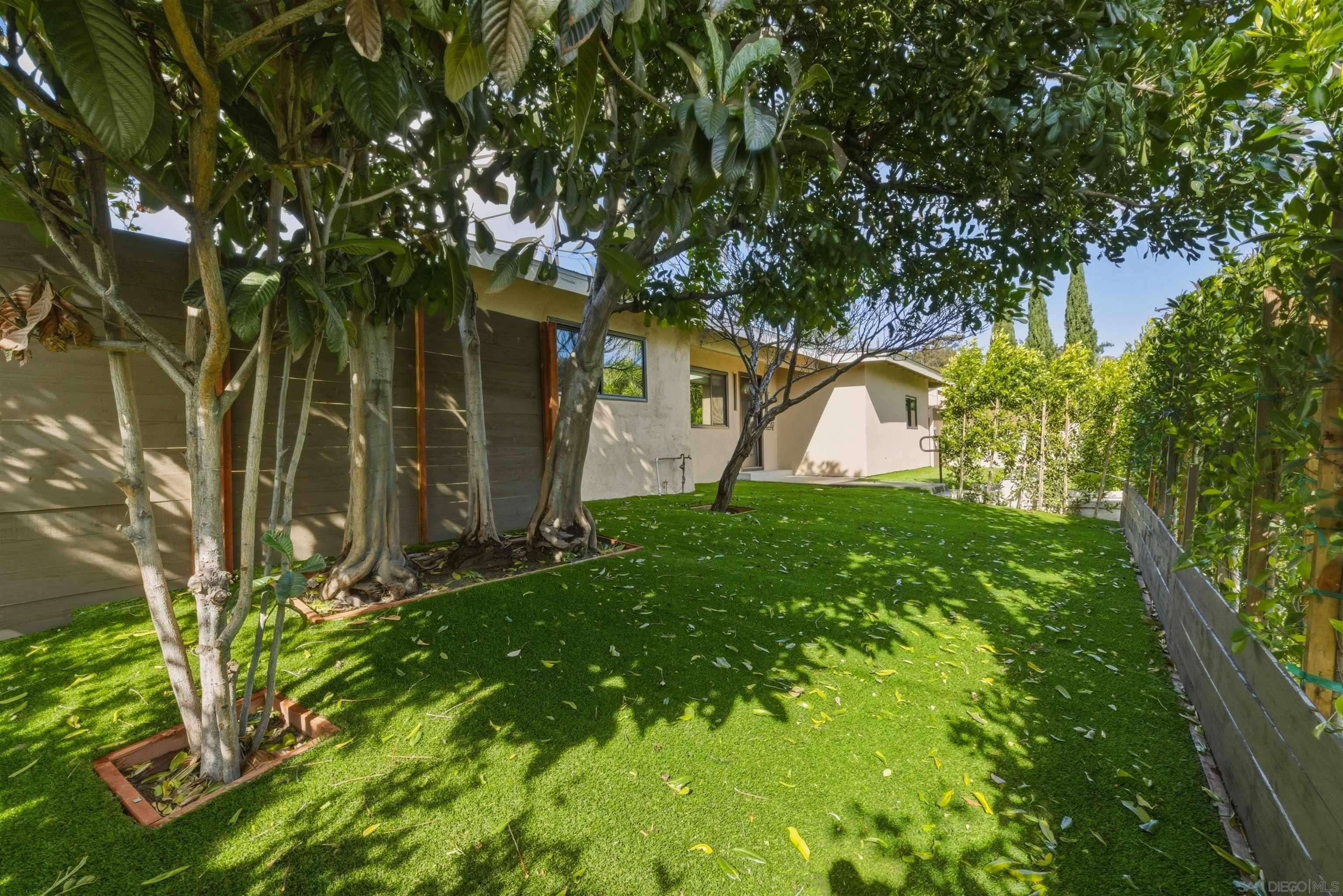 Detail Gallery Image 25 of 36 For 519  Camelot Dr, Oceanside,  CA 92054 - – Beds | – Baths