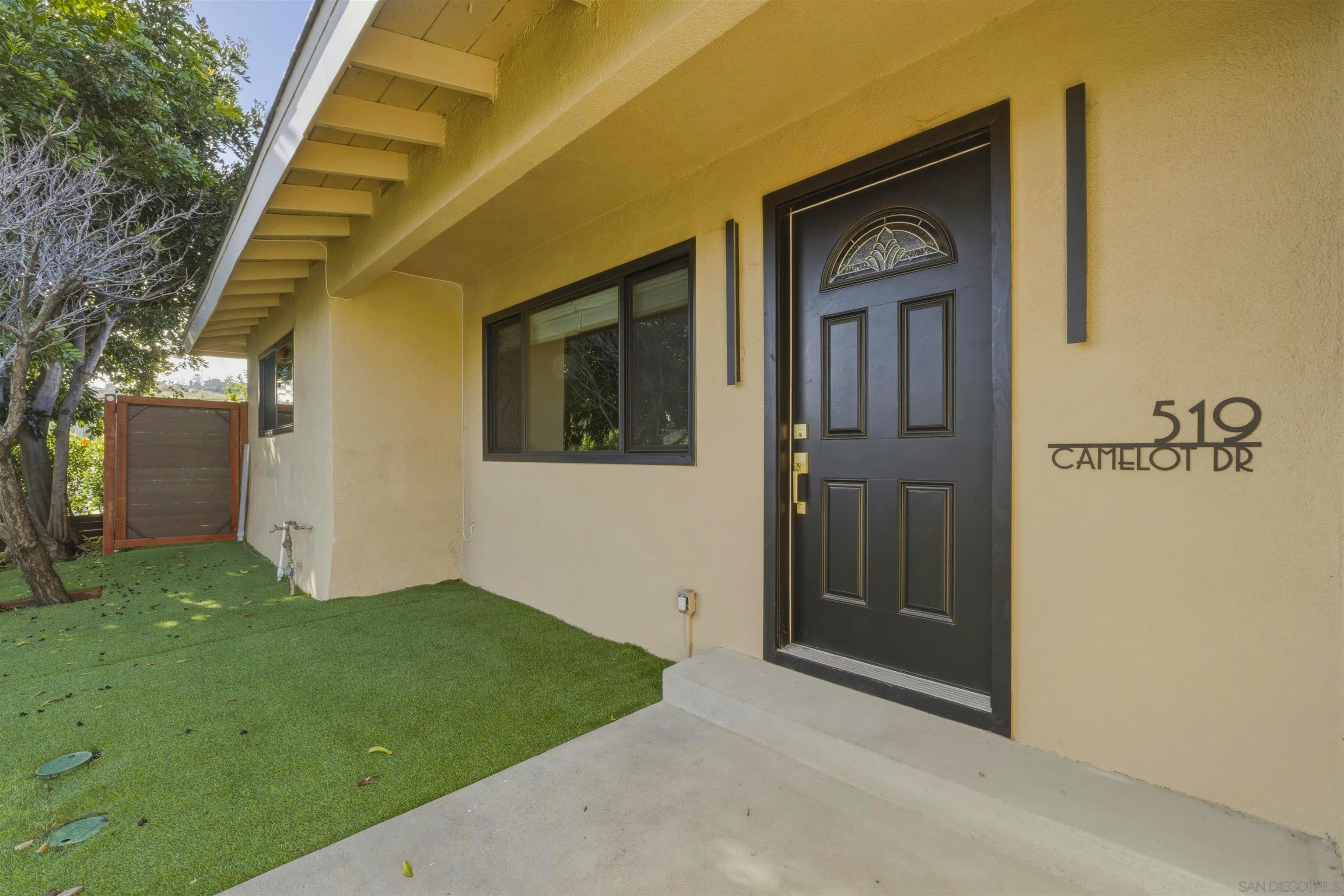 Detail Gallery Image 27 of 36 For 519  Camelot Dr, Oceanside,  CA 92054 - – Beds | – Baths