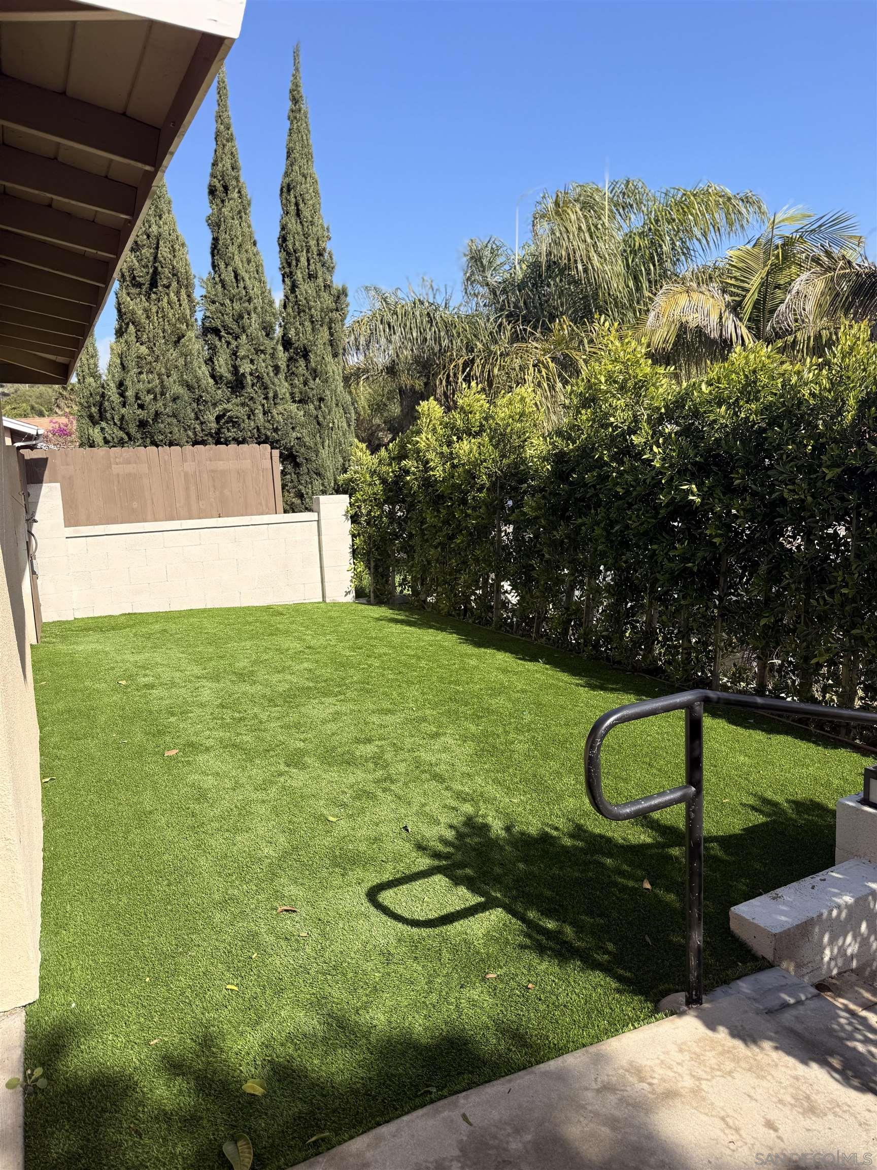 Detail Gallery Image 6 of 36 For 519  Camelot Dr, Oceanside,  CA 92054 - – Beds | – Baths