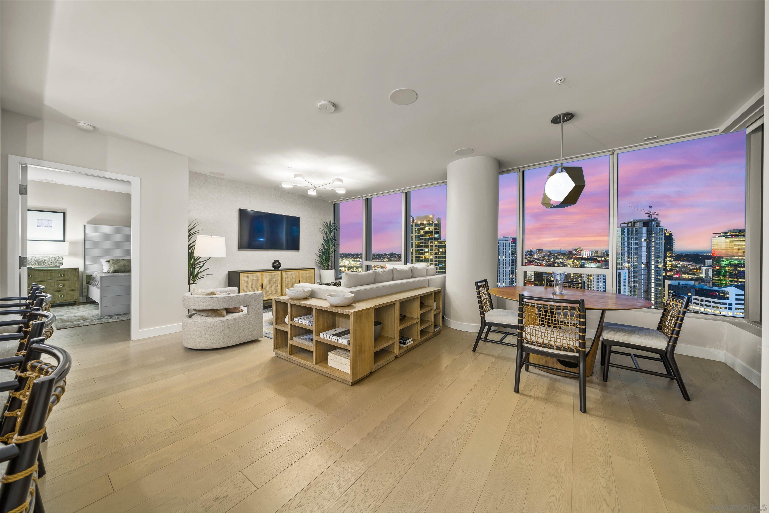 Front Image Thumbnail for SD260006812