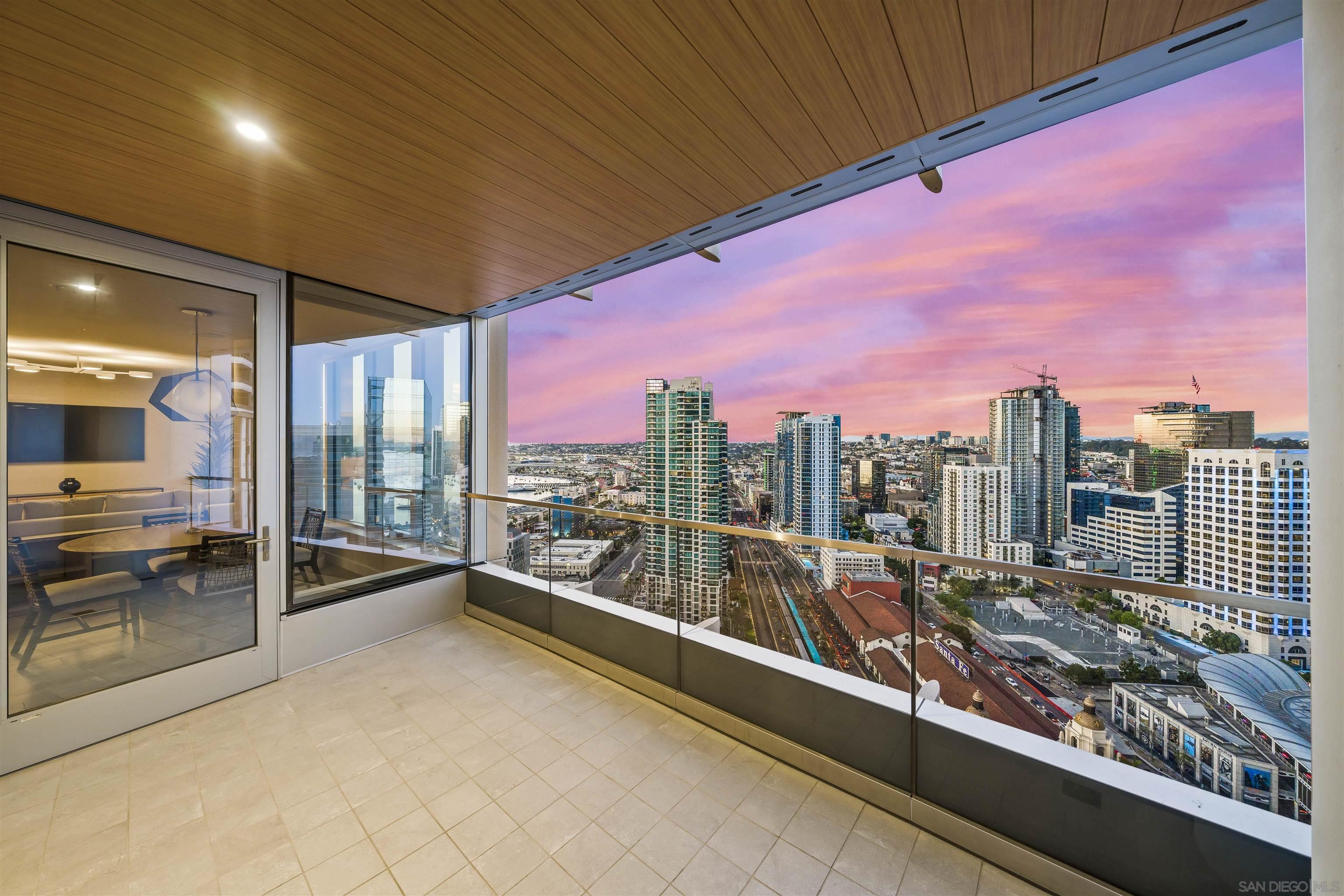 Detail Gallery Image 15 of 52 For 888 W E  3006, San Diego,  CA 92101 - 2 Beds | 2 Baths