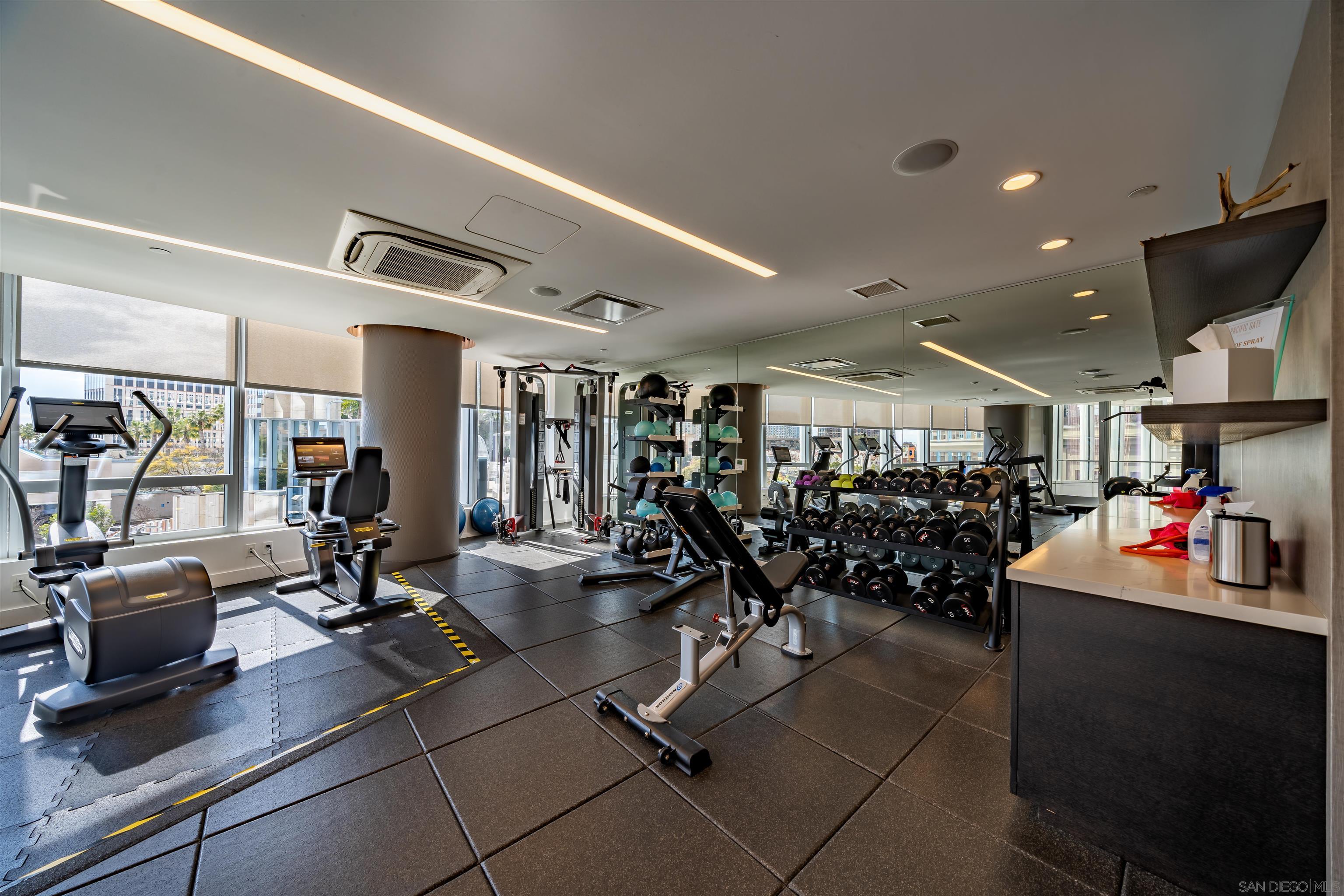 Detail Gallery Image 43 of 52 For 888 W E  3006, San Diego,  CA 92101 - 2 Beds | 2 Baths