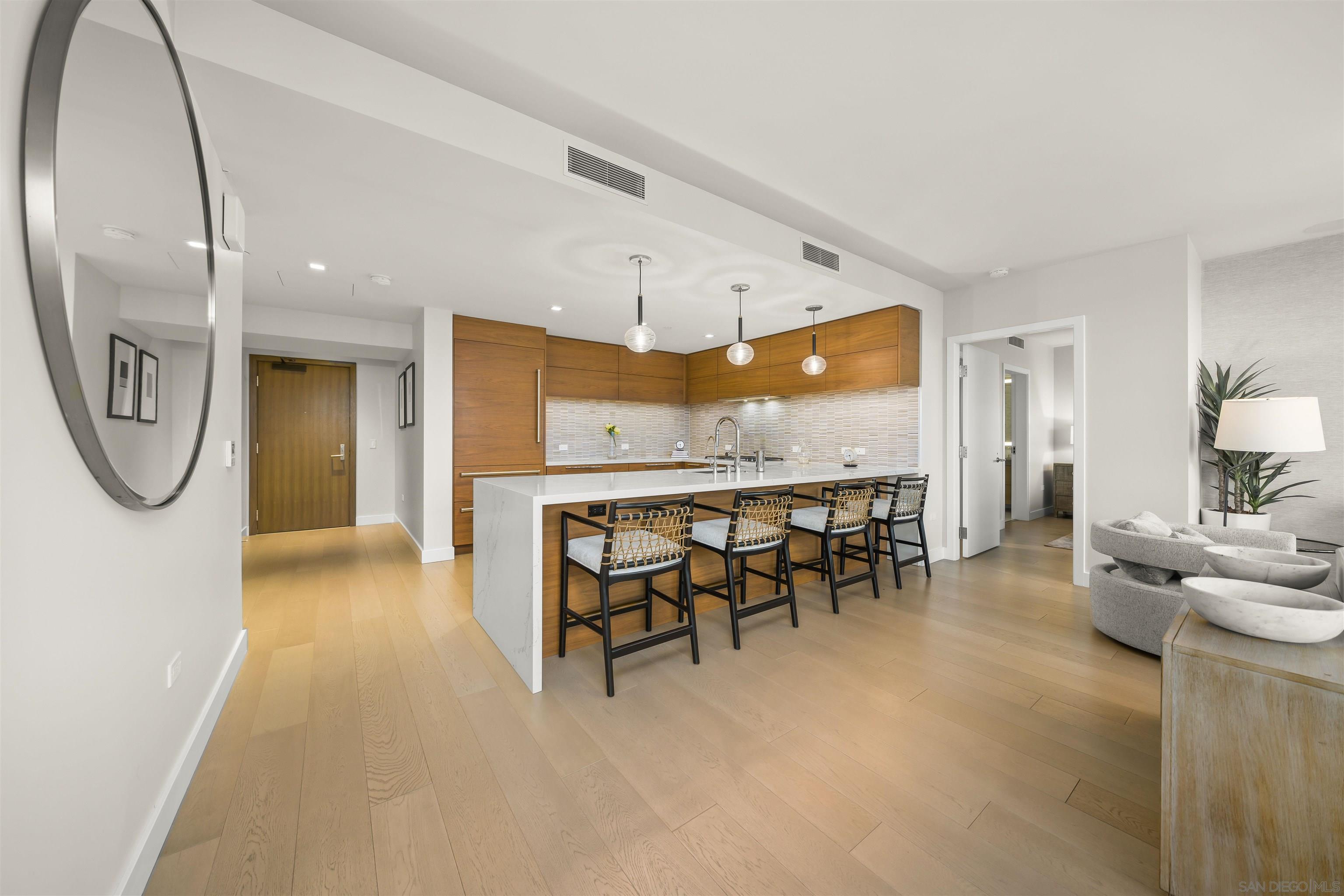 Detail Gallery Image 7 of 52 For 888 W E  3006, San Diego,  CA 92101 - 2 Beds | 2 Baths