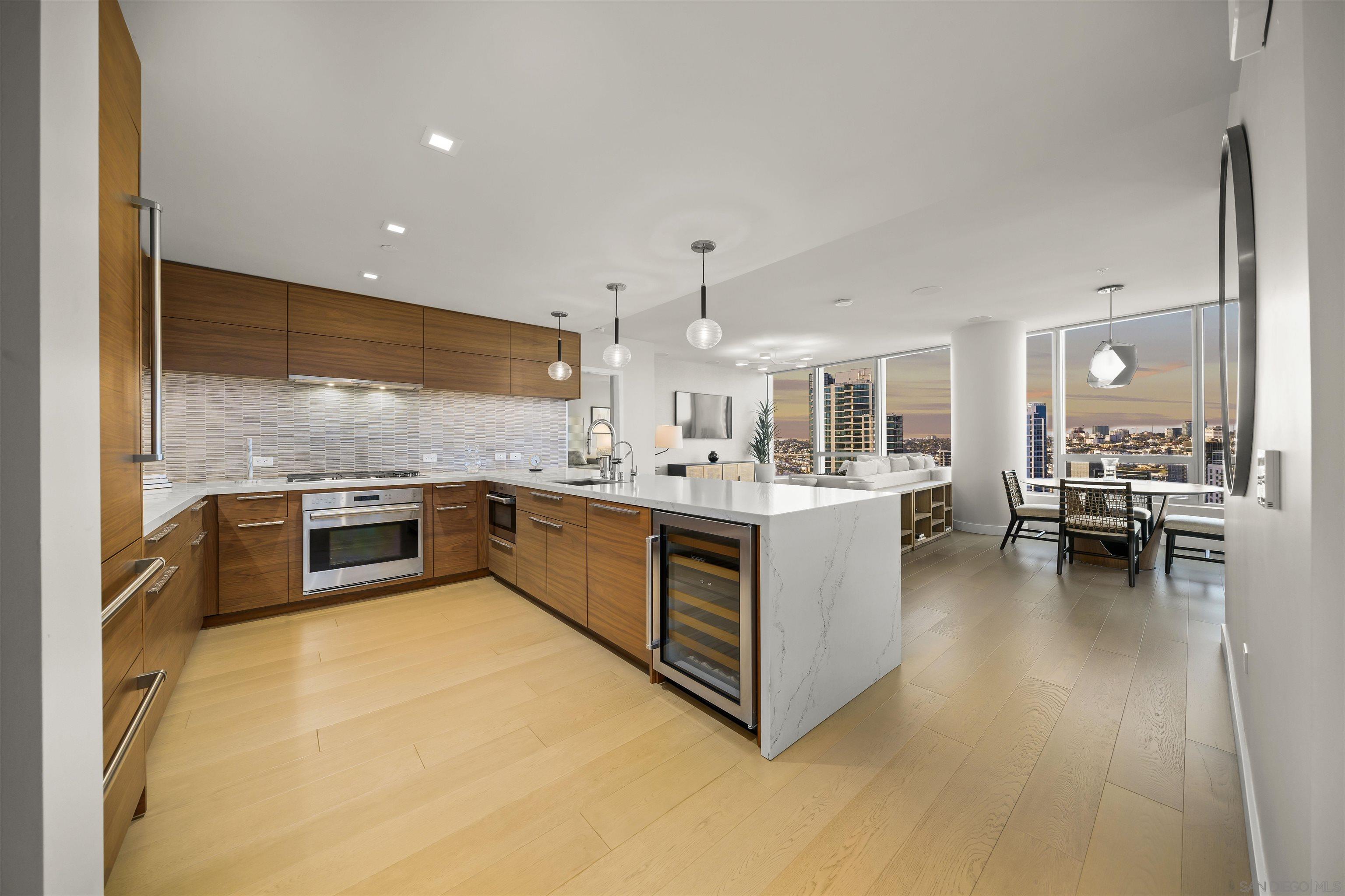 Detail Gallery Image 8 of 52 For 888 W E  3006, San Diego,  CA 92101 - 2 Beds | 2 Baths