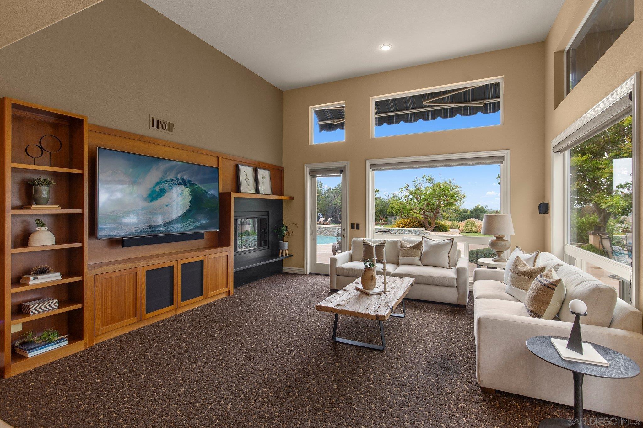 Detail Gallery Image 20 of 68 For 521  Latigo Row, Encinitas,  CA 92024 - 5 Beds | 4/1 Baths