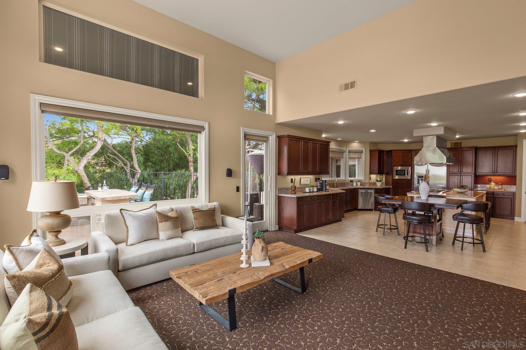 Detail Gallery Image 21 of 68 For 521  Latigo Row, Encinitas,  CA 92024 - 5 Beds | 4/1 Baths