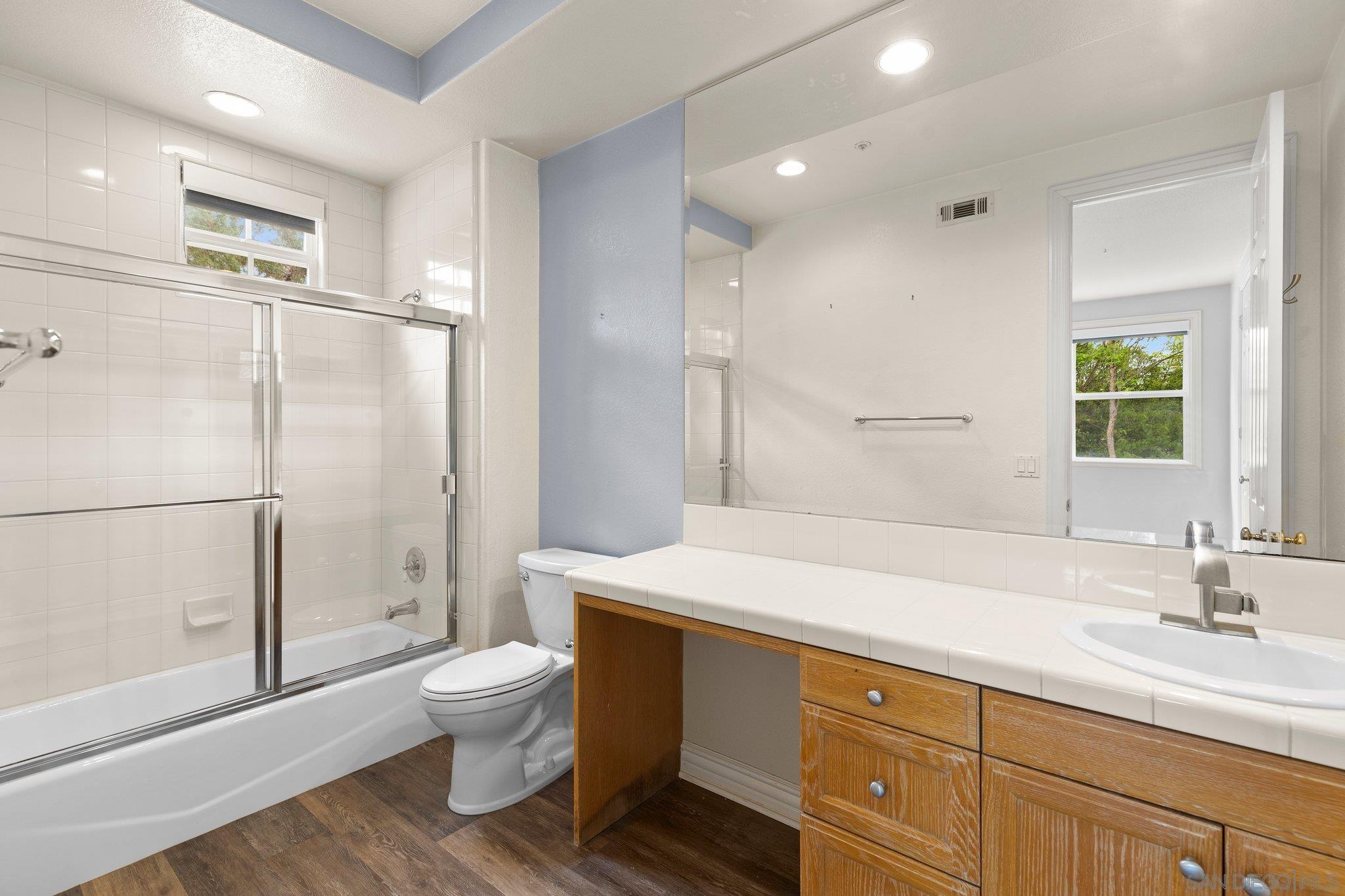 Detail Gallery Image 40 of 68 For 521  Latigo Row, Encinitas,  CA 92024 - 5 Beds | 4/1 Baths