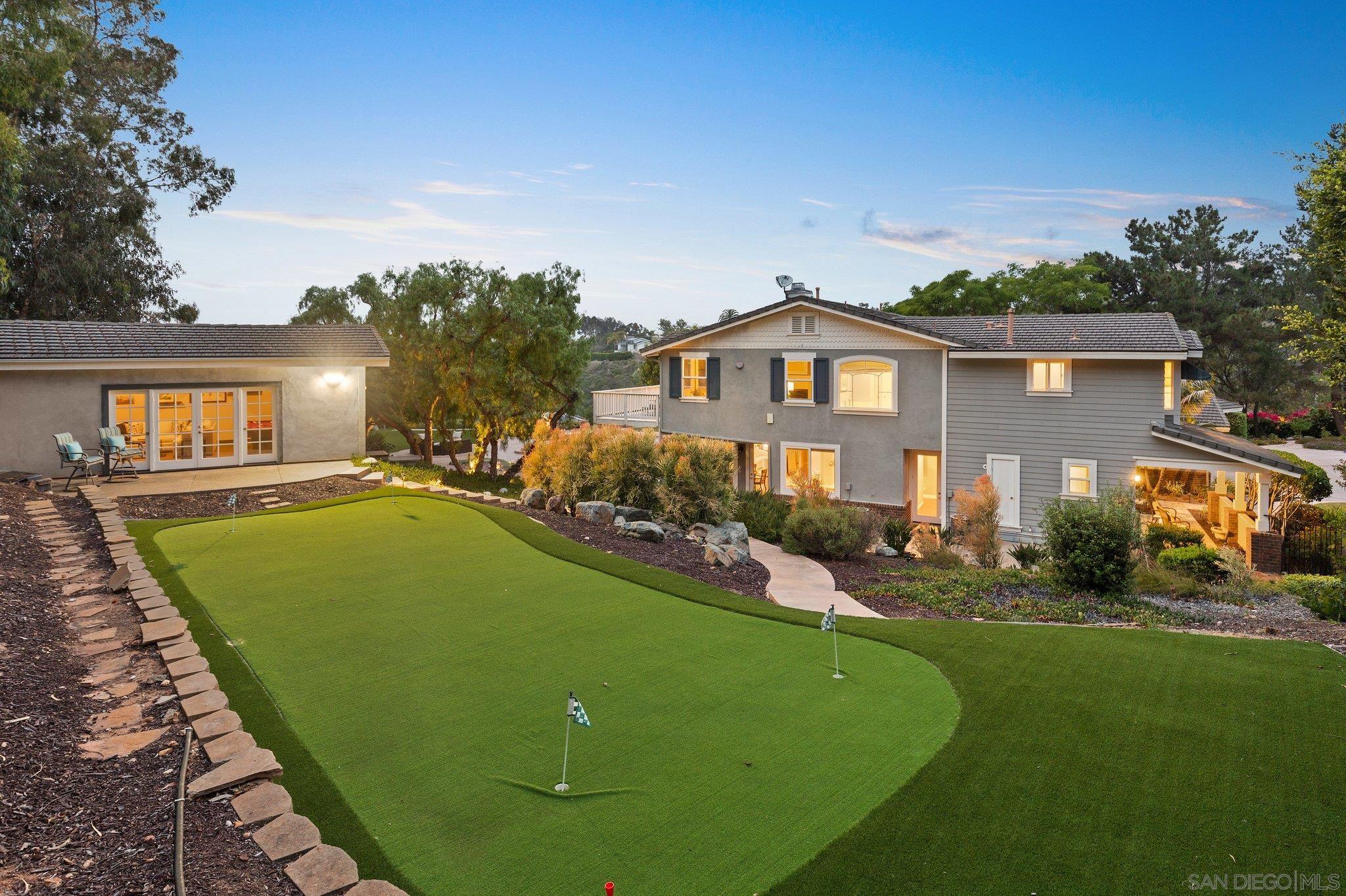 Detail Gallery Image 49 of 68 For 521  Latigo Row, Encinitas,  CA 92024 - 5 Beds | 4/1 Baths