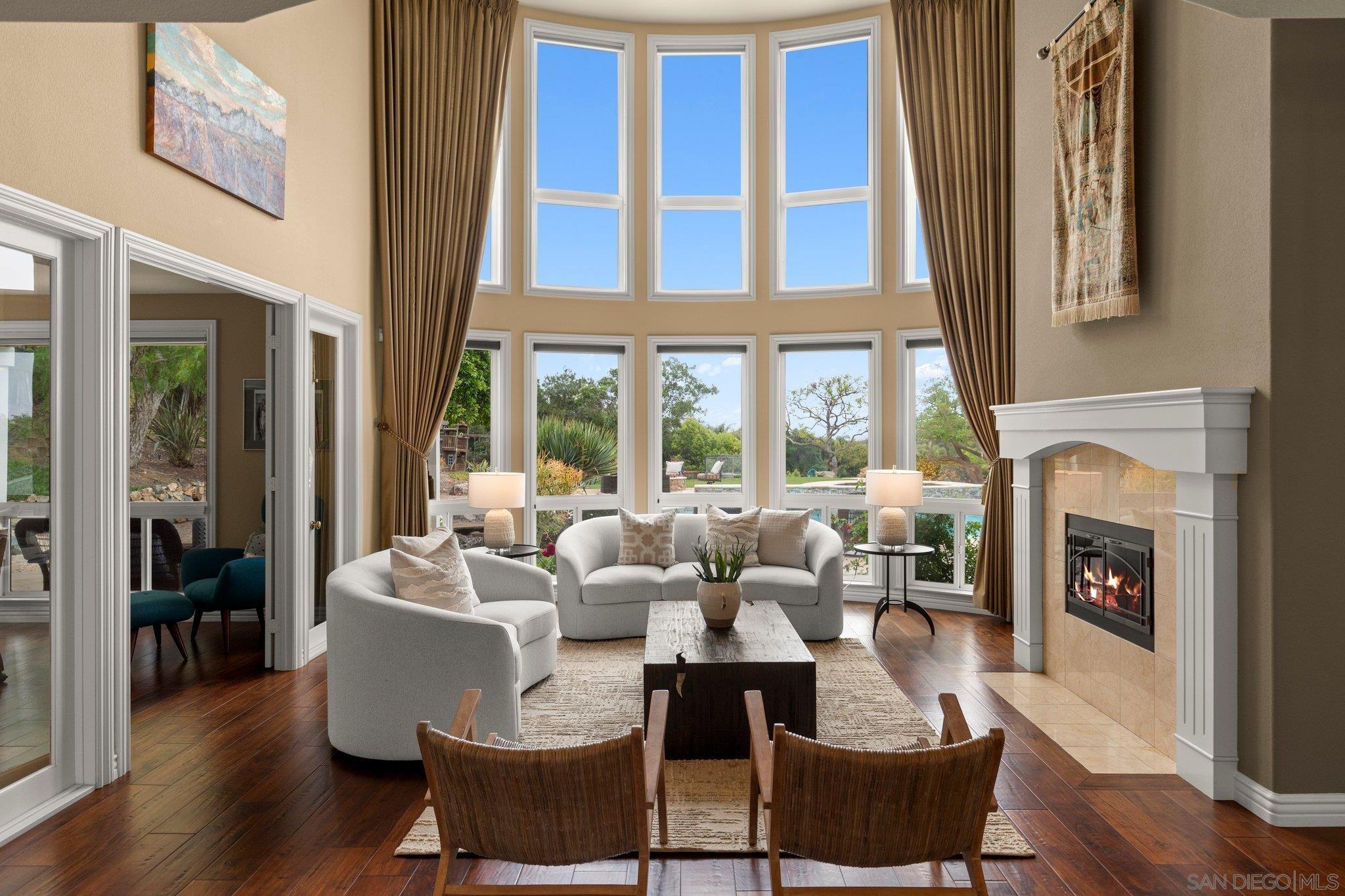 Detail Gallery Image 8 of 68 For 521  Latigo Row, Encinitas,  CA 92024 - 5 Beds | 4/1 Baths