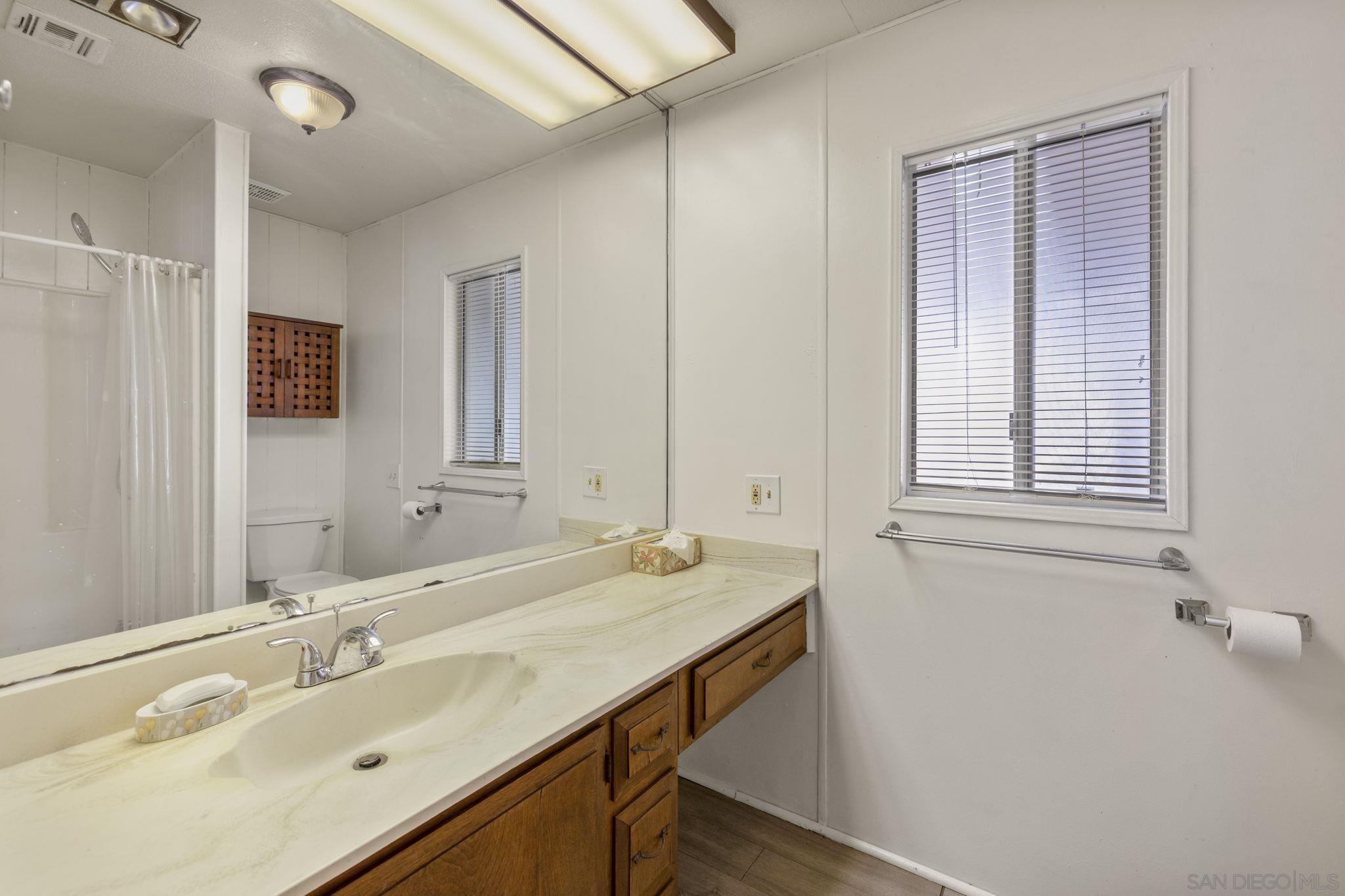 Detail Gallery Image 18 of 29 For 3535  Linda Vista Dr  Spc 29, San Marcos,  CA 92078 - 2 Beds | 2 Baths