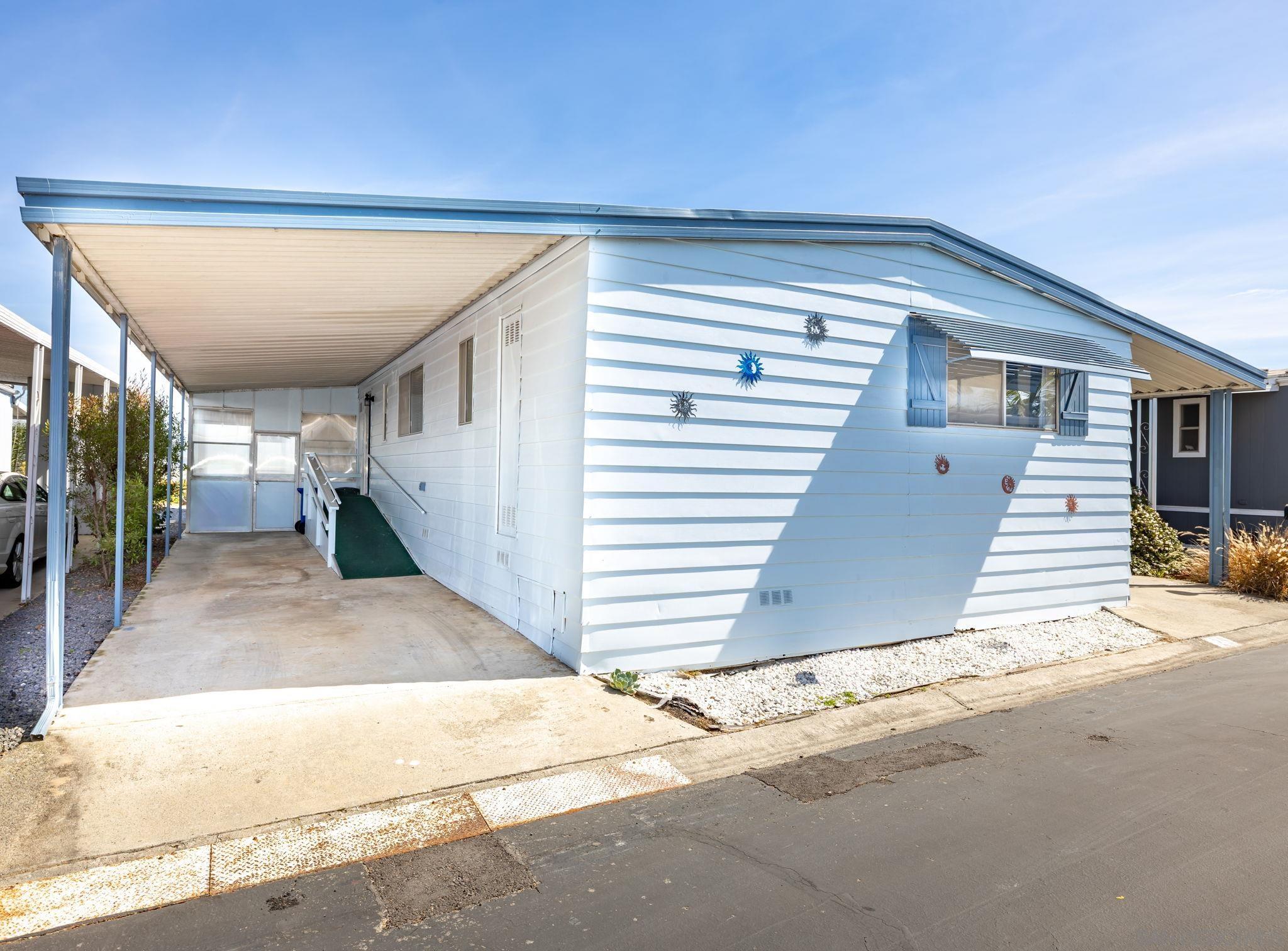 Detail Gallery Image 23 of 29 For 3535  Linda Vista Dr  Spc 29, San Marcos,  CA 92078 - 2 Beds | 2 Baths