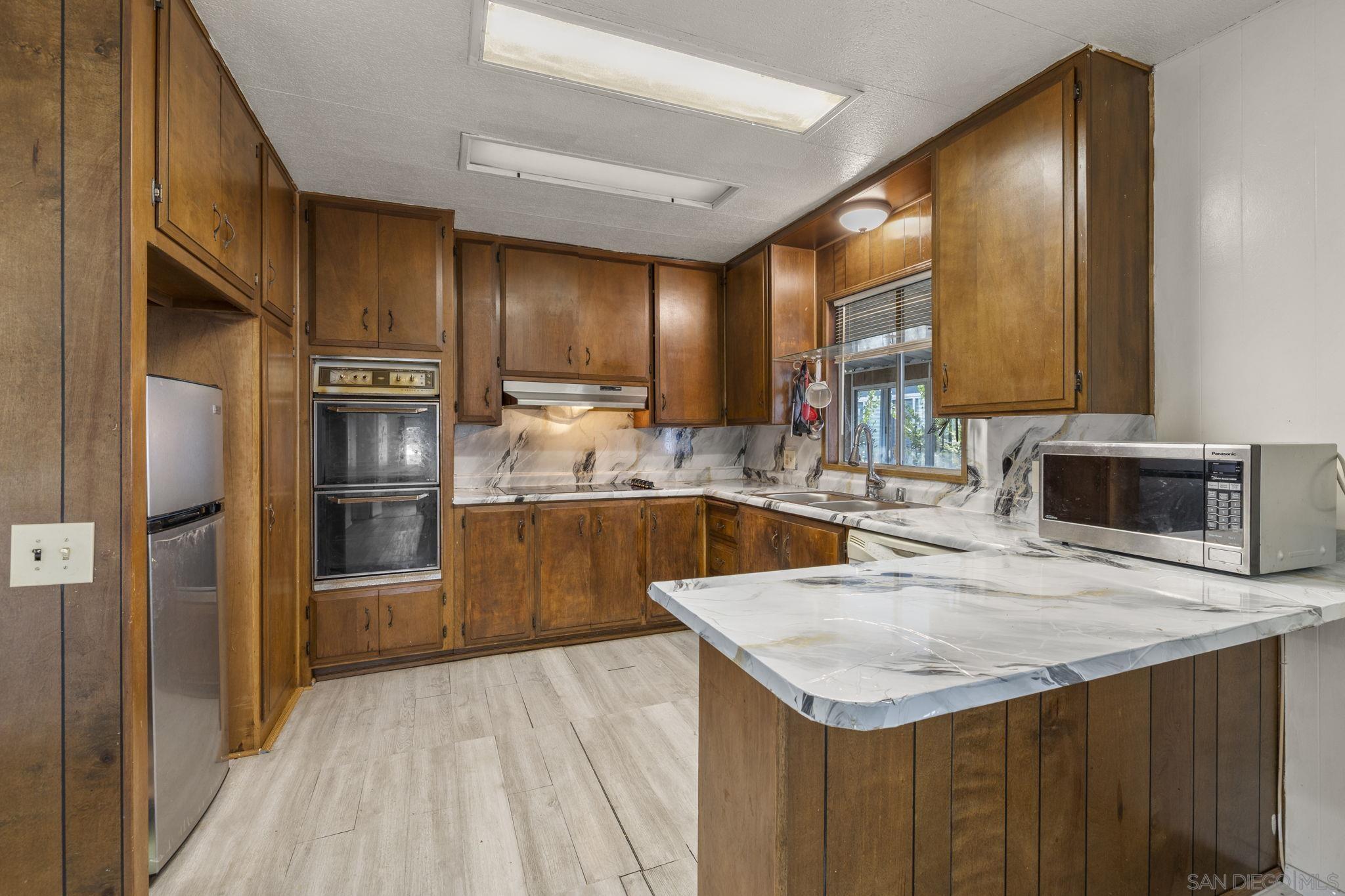 Detail Gallery Image 9 of 29 For 3535  Linda Vista Dr  Spc 29, San Marcos,  CA 92078 - 2 Beds | 2 Baths