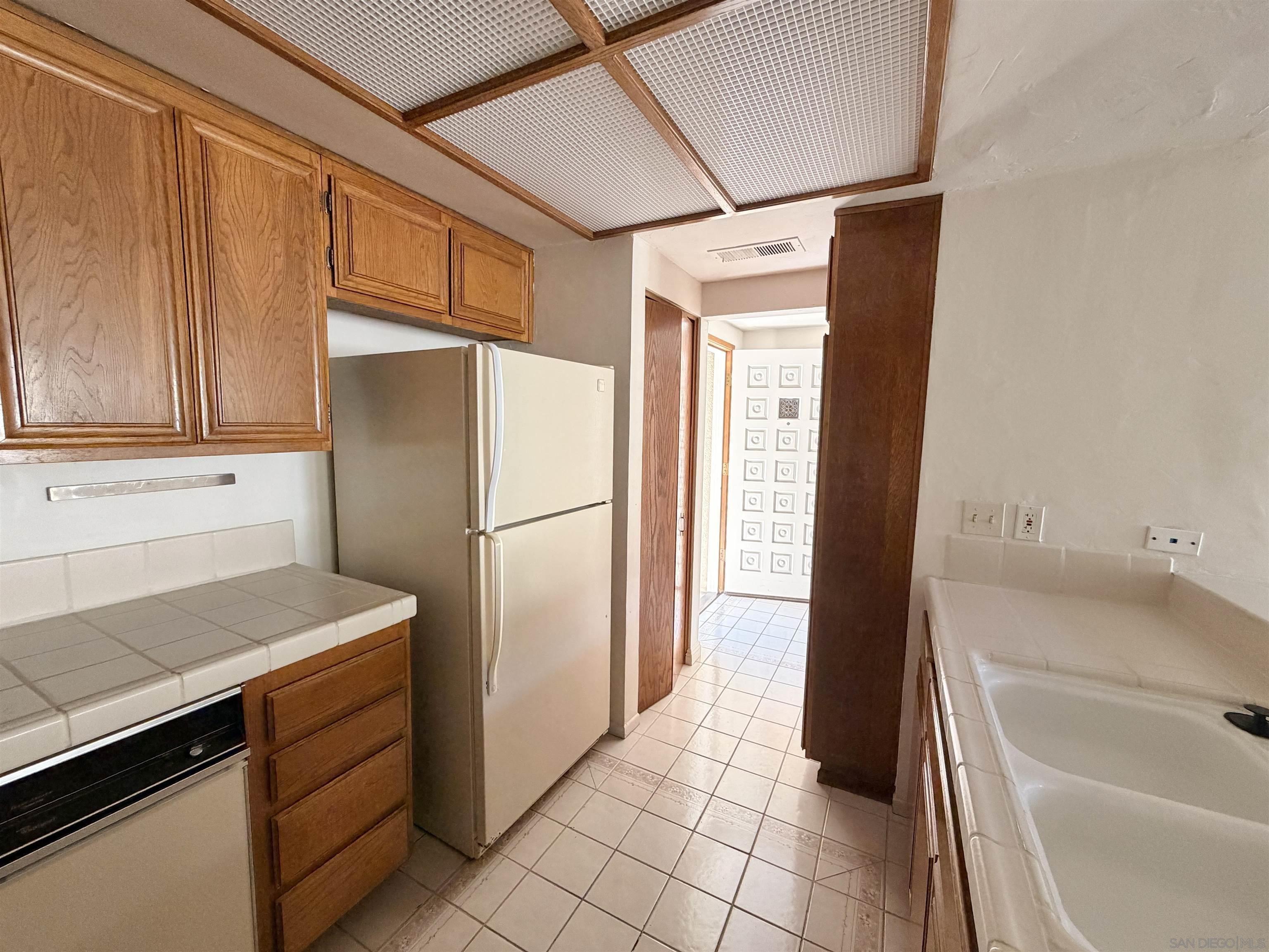 Detail Gallery Image 59 of 73 For 4012  Nobel  #303,  San Diego,  CA 92122 - 1 Beds | 1 Baths