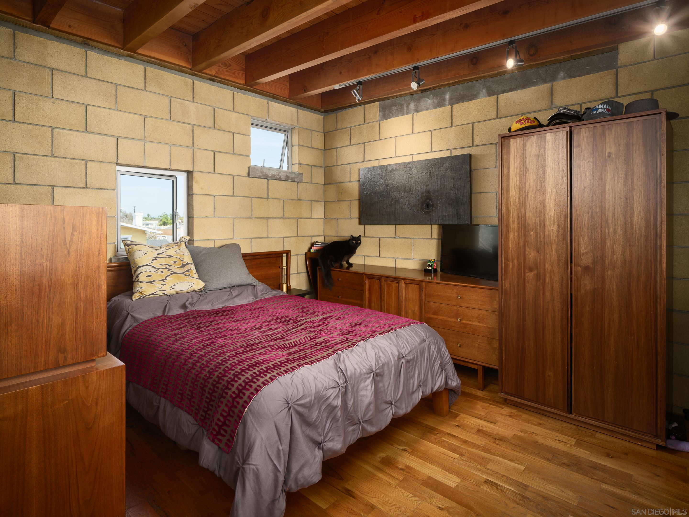 Detail Gallery Image 12 of 46 For 2202  30th St, San Diego,  CA 92104 - – Beds | – Baths