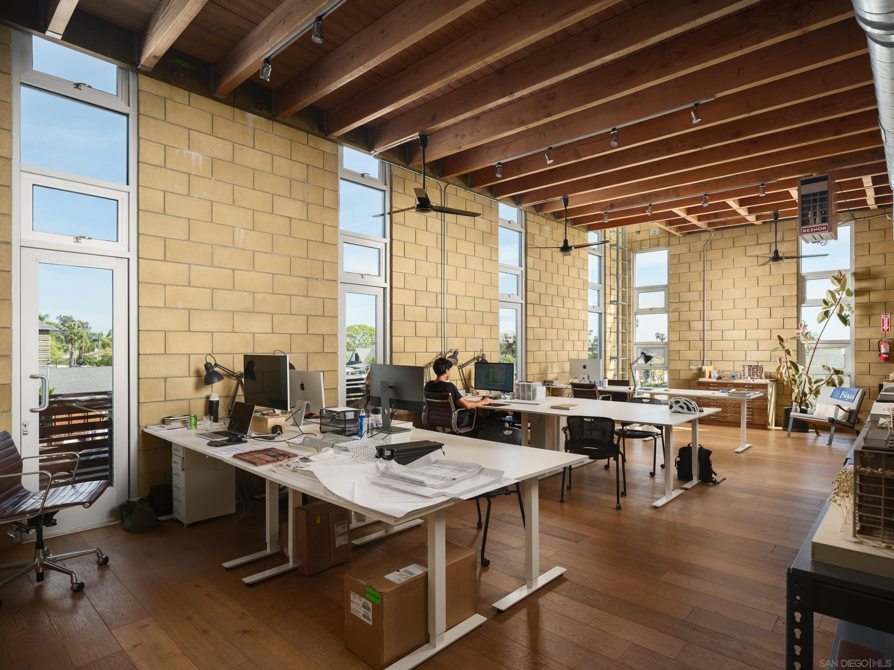 Detail Gallery Image 39 of 66 For 2202  30th St, San Diego,  CA 92104 - – Beds | – Baths