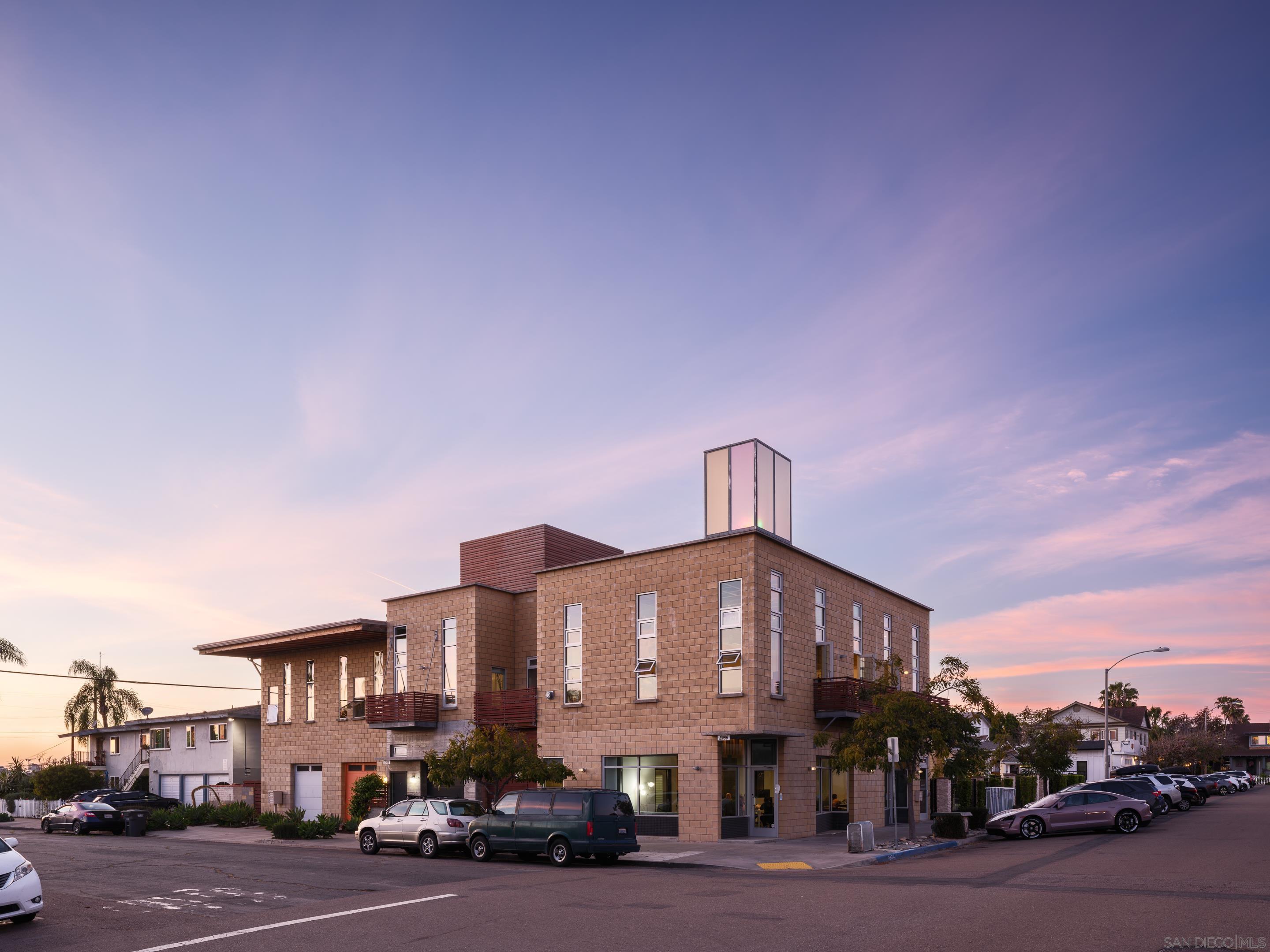 Detail Gallery Image 48 of 66 For 2202  30th St, San Diego,  CA 92104 - – Beds | – Baths