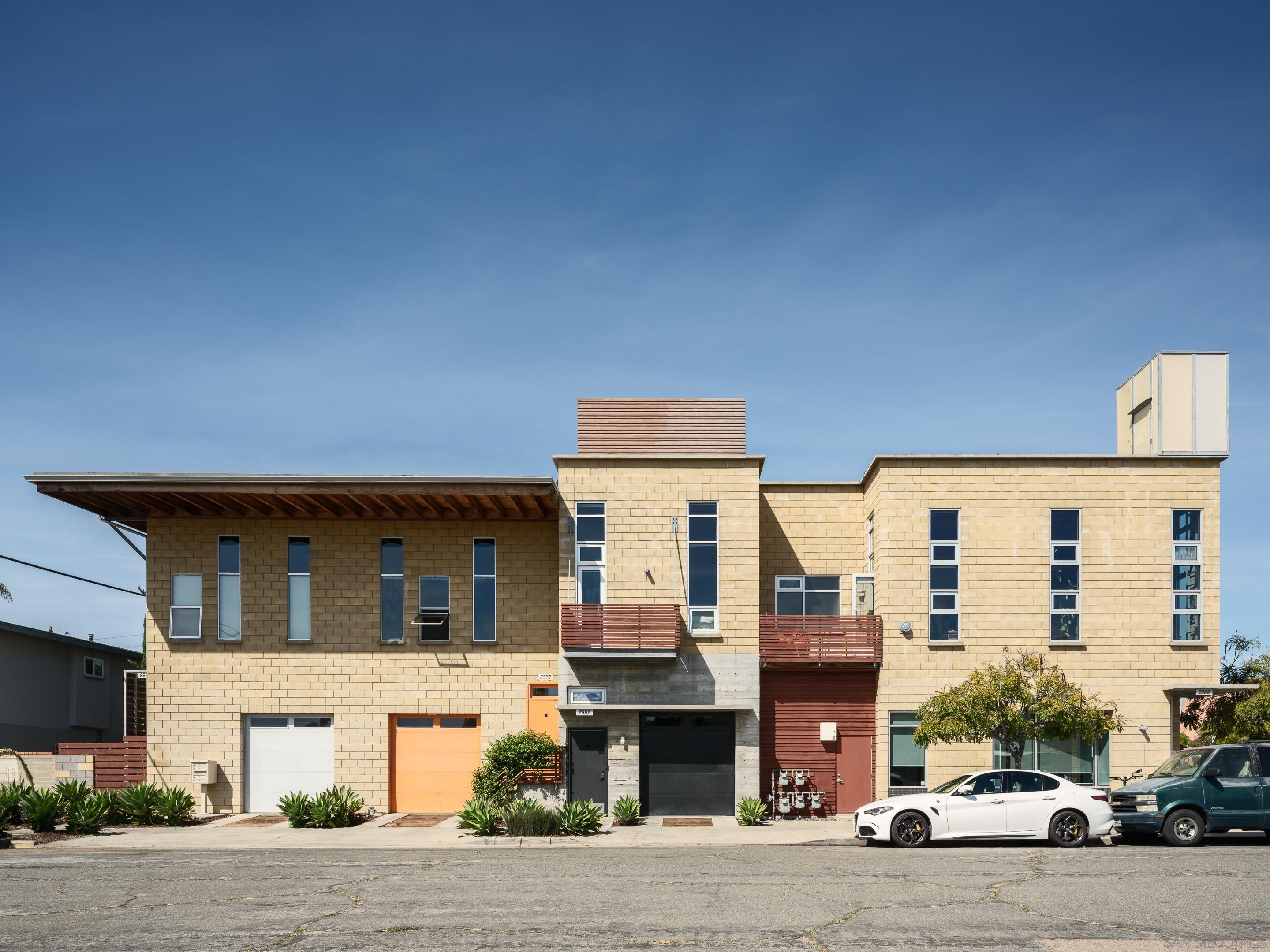 Detail Gallery Image 6 of 46 For 2202  30th St, San Diego,  CA 92104 - – Beds | – Baths