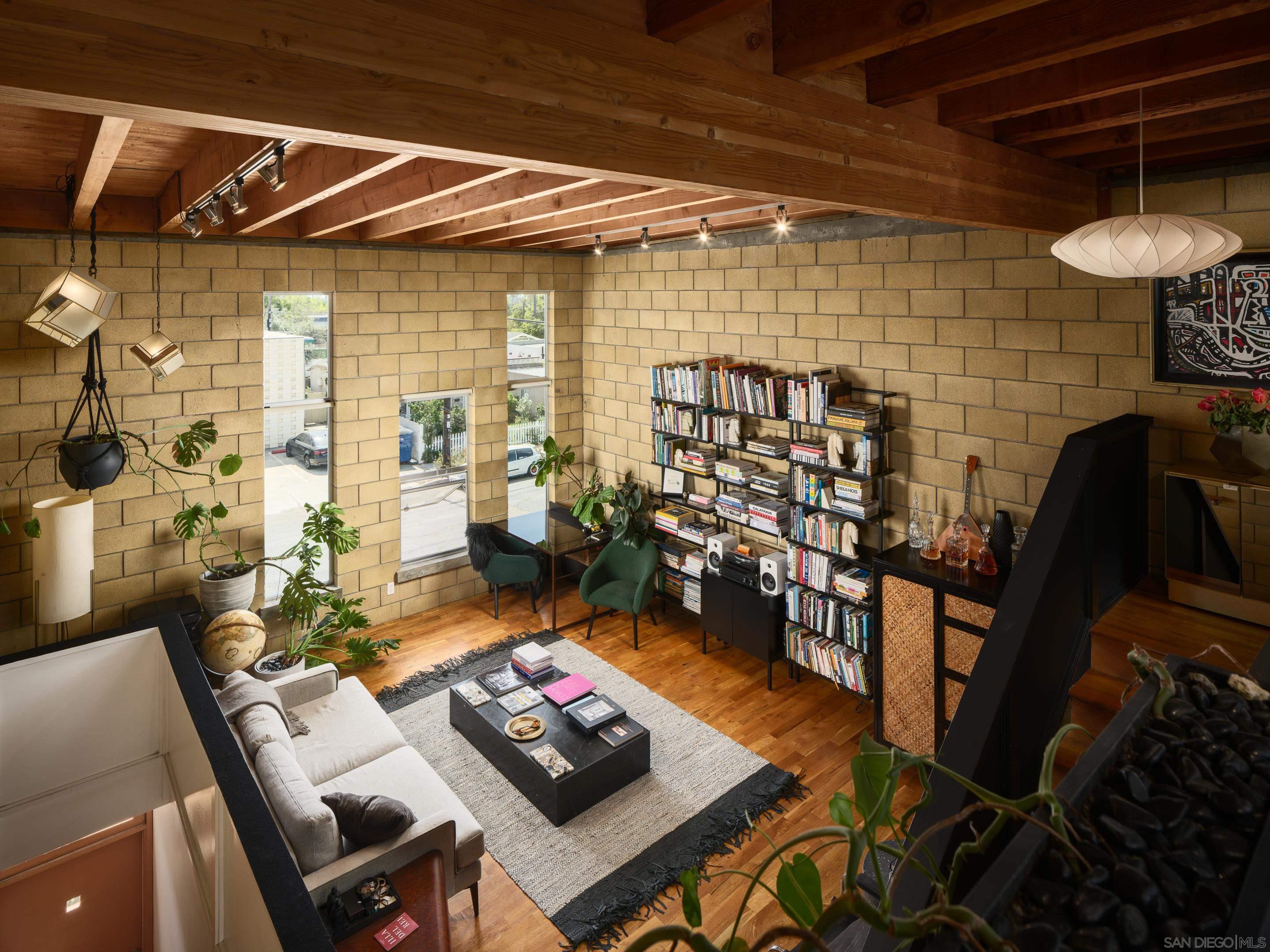 Detail Gallery Image 10 of 46 For 2202  30th St, San Diego,  CA 92104 - – Beds | – Baths