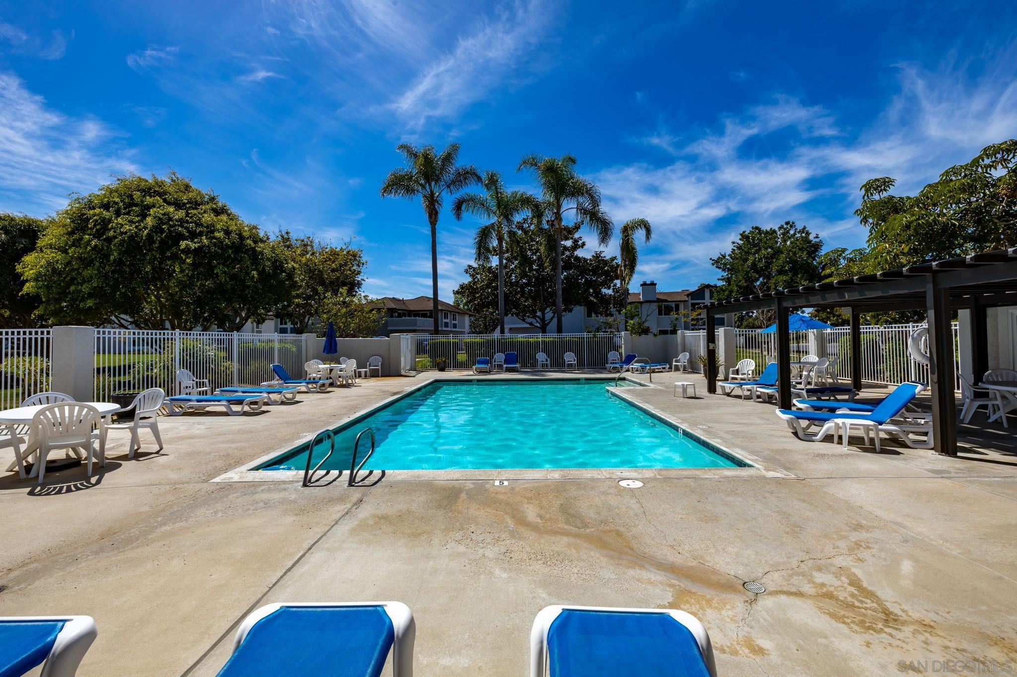 Detail Gallery Image 28 of 33 For 883  Ginger Ave, Carlsbad,  CA 92011 - 2 Beds | 1/1 Baths