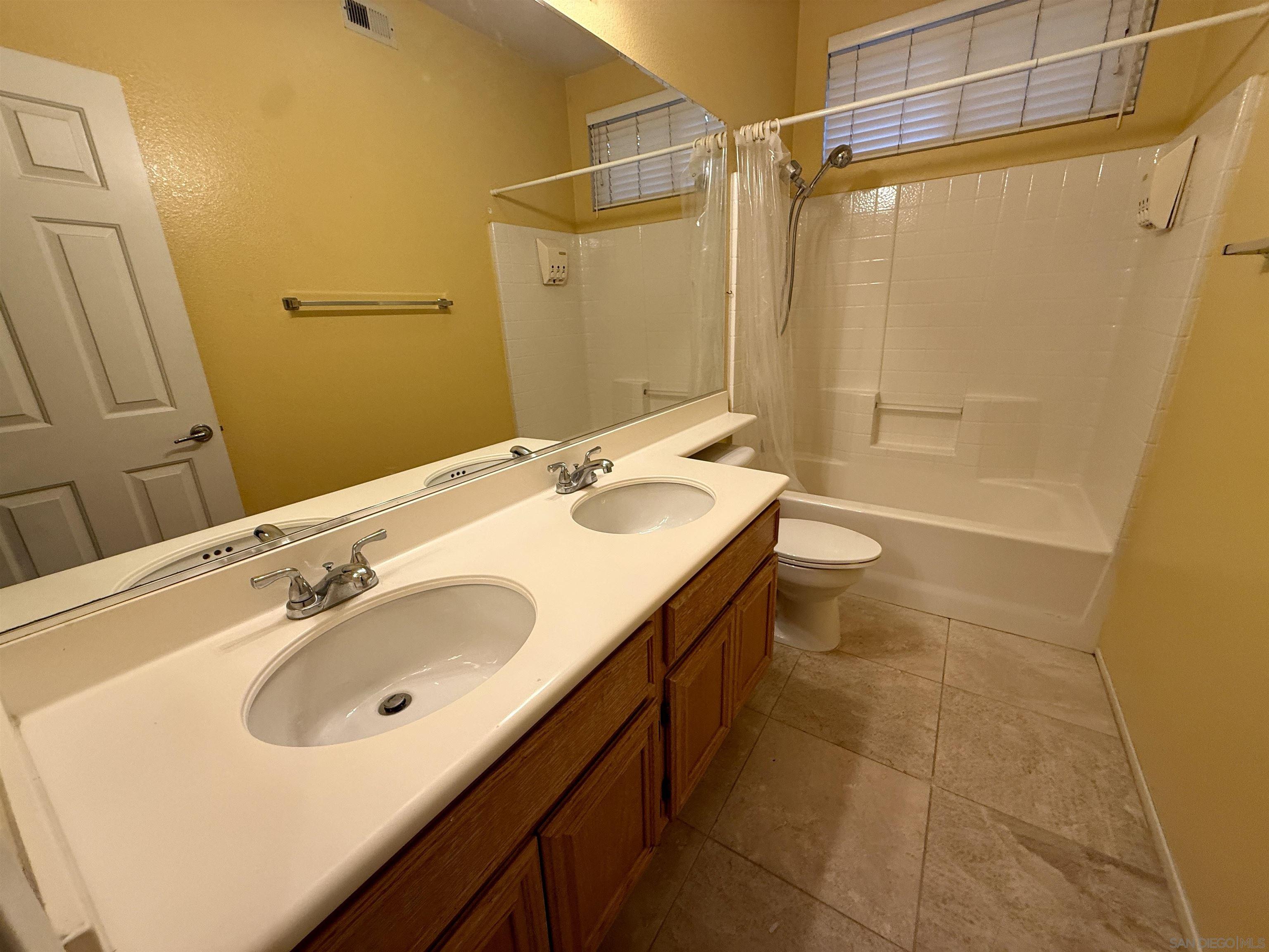 Detail Gallery Image 28 of 53 For 12061  Daymark Ct, San Diego,  CA 92131 - 4 Beds | 2/1 Baths
