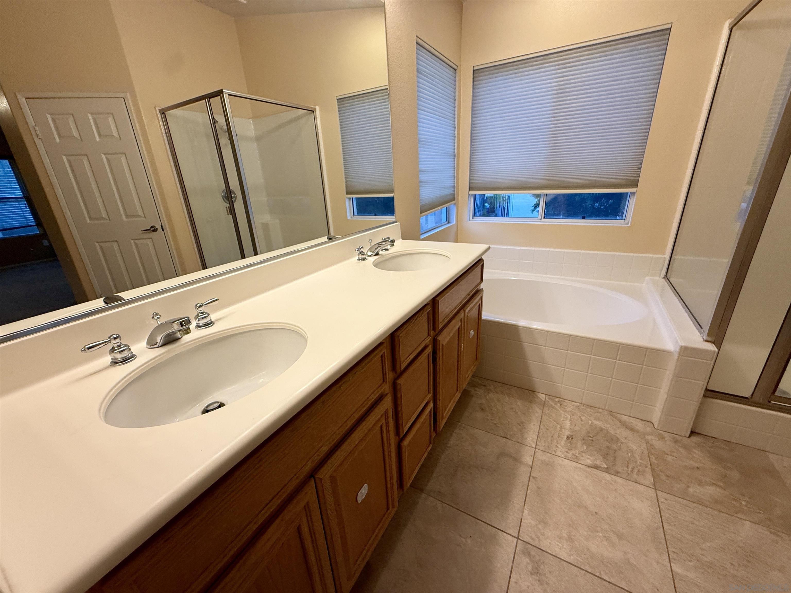 Detail Gallery Image 34 of 53 For 12061  Daymark Ct, San Diego,  CA 92131 - 4 Beds | 2/1 Baths