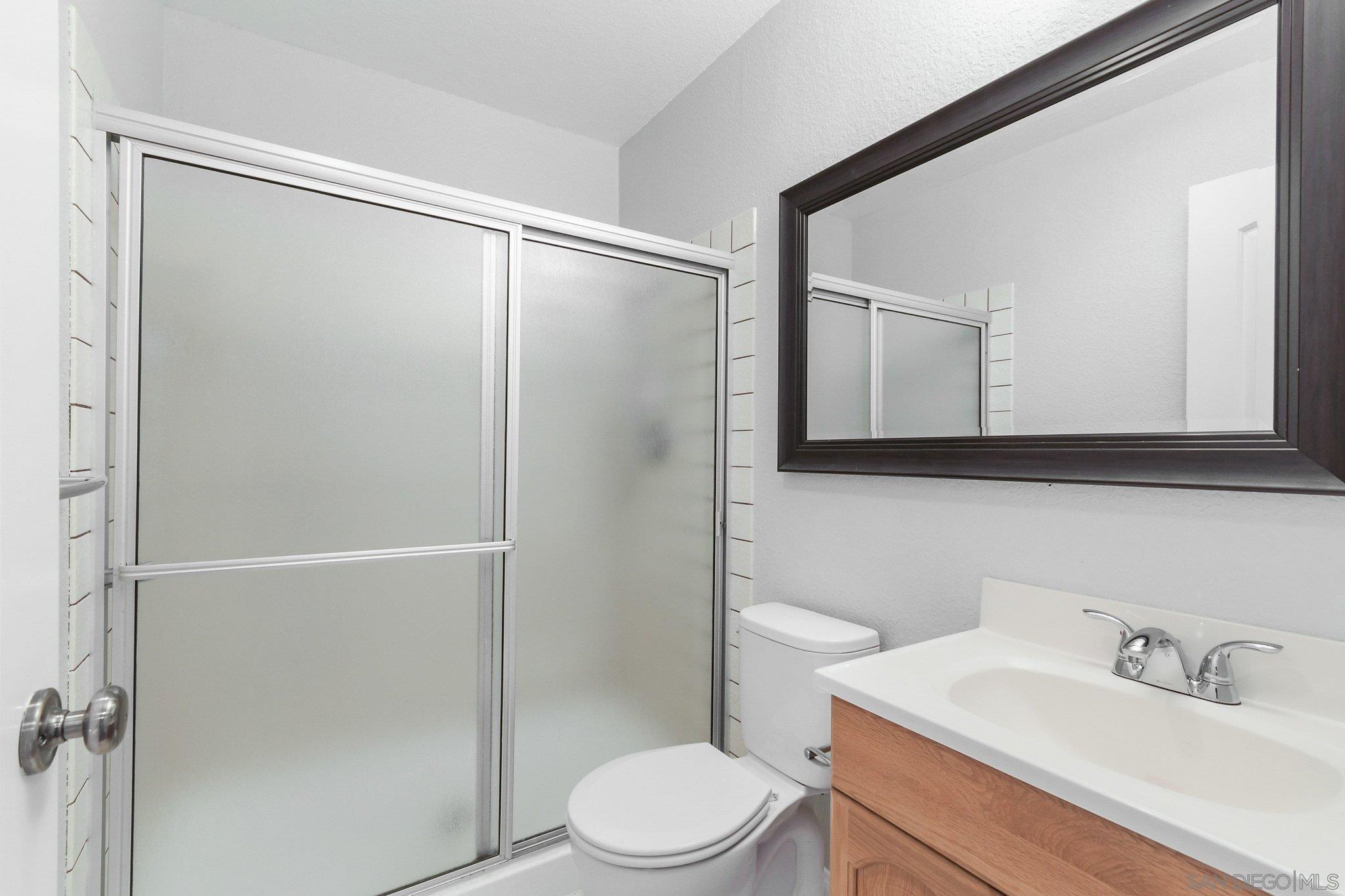 Detail Gallery Image 20 of 36 For 835  E Ave  #B,  Coronado,  CA 92118 - 3 Beds | 2/1 Baths