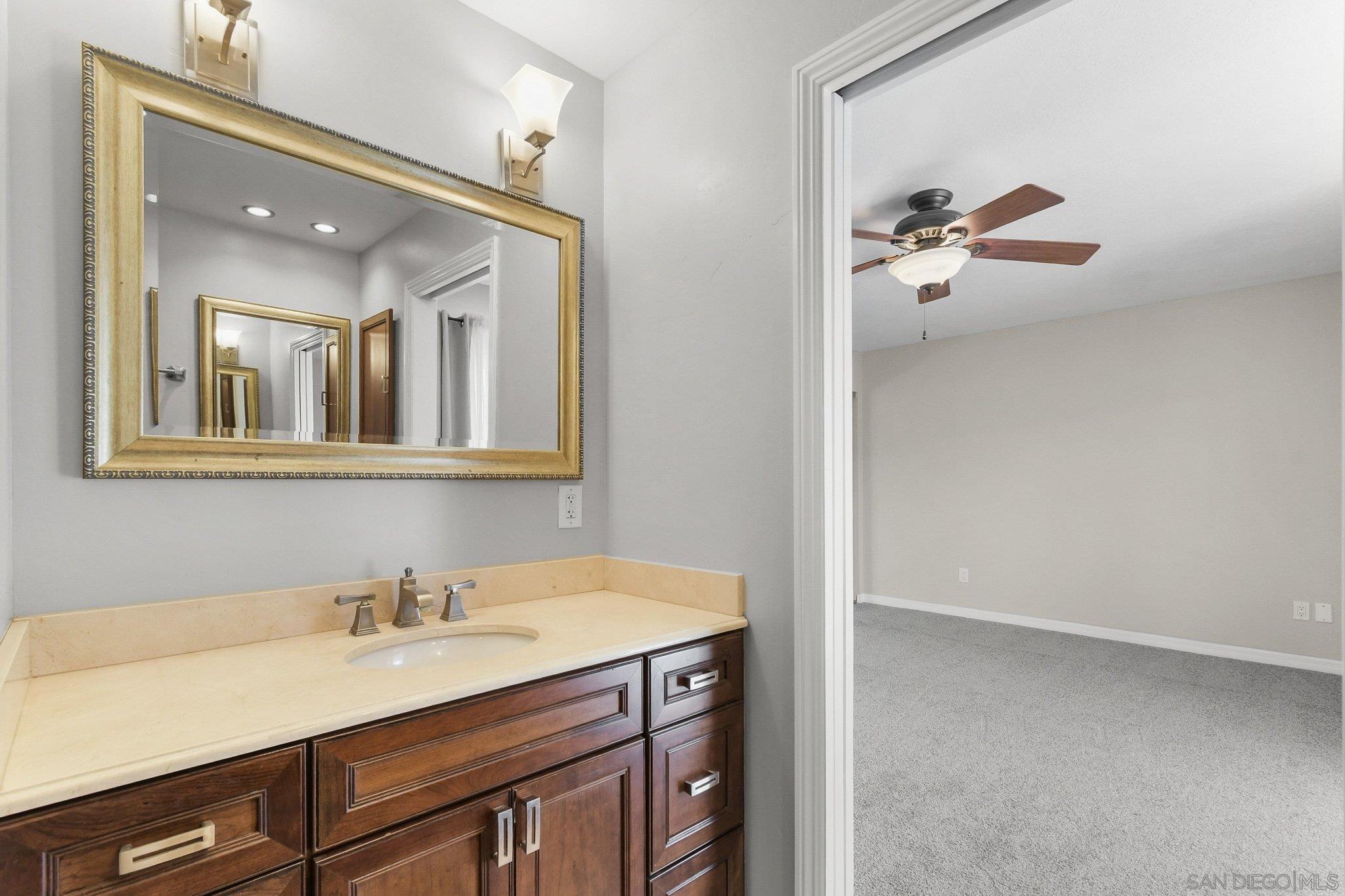 Detail Gallery Image 29 of 36 For 835  E Ave  #B,  Coronado,  CA 92118 - 3 Beds | 2/1 Baths