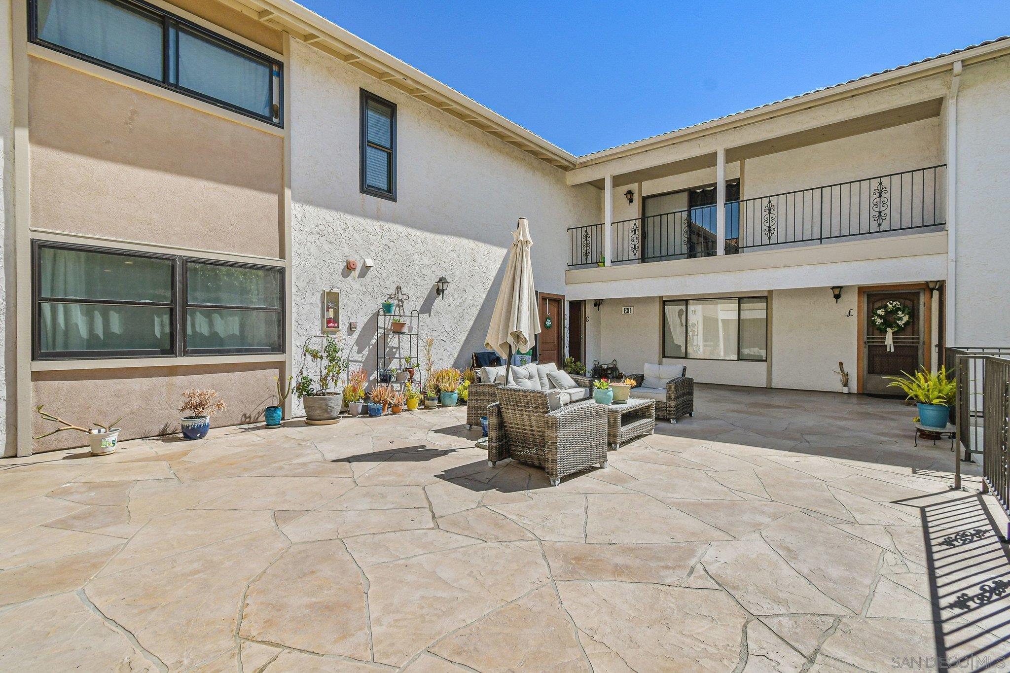Detail Gallery Image 32 of 36 For 835  E Ave  #B,  Coronado,  CA 92118 - 3 Beds | 2/1 Baths