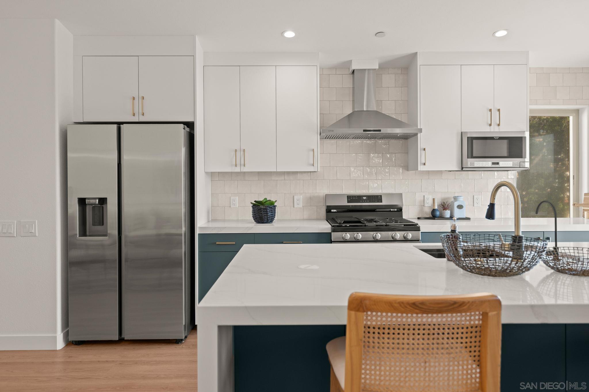 Front Image Thumbnail for SD260006820