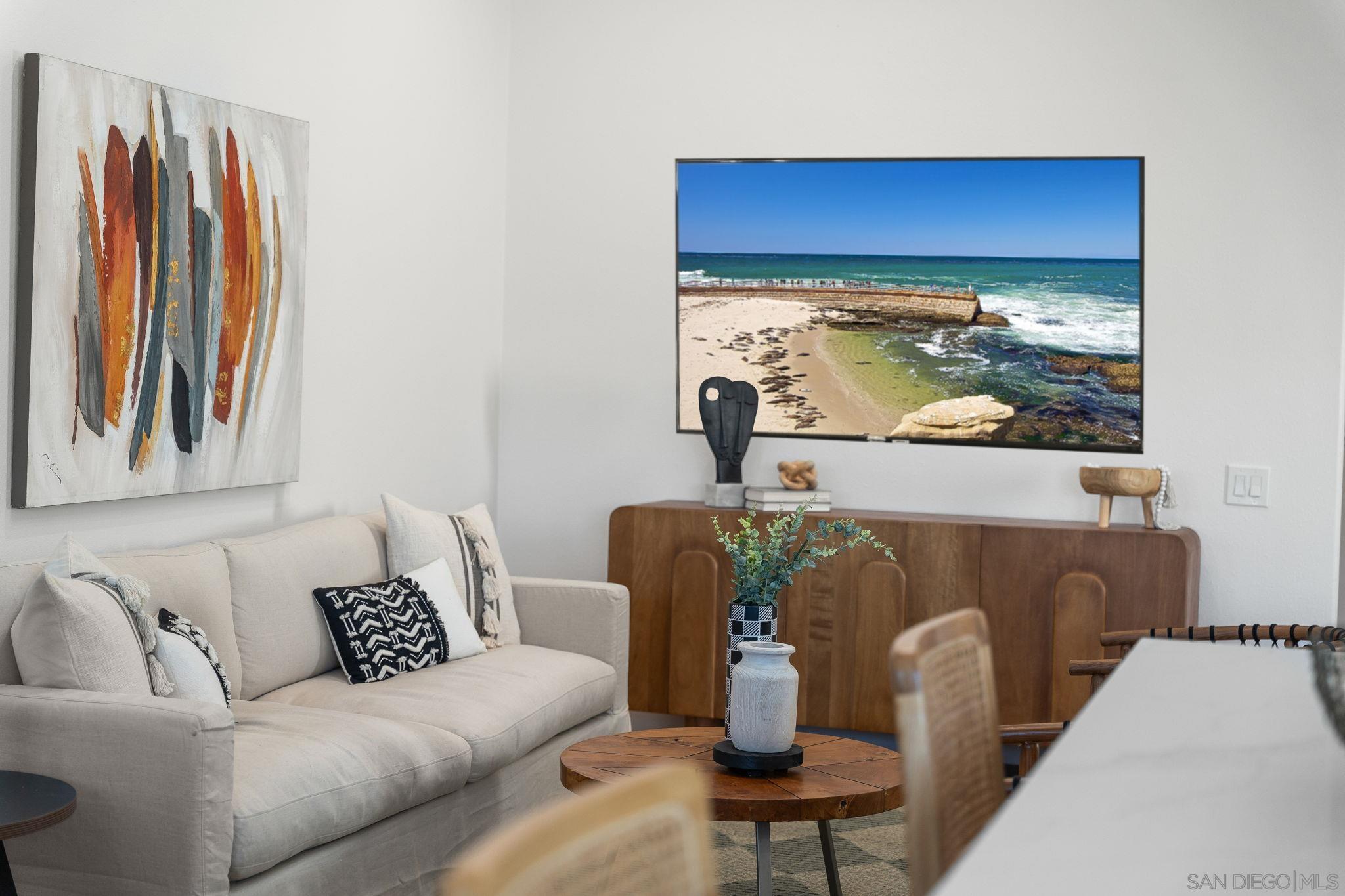 Detail Gallery Image 3 of 33 For 2483  Oxford Ave, Cardiff By The Sea,  CA 92007 - 3 Beds | 3 Baths