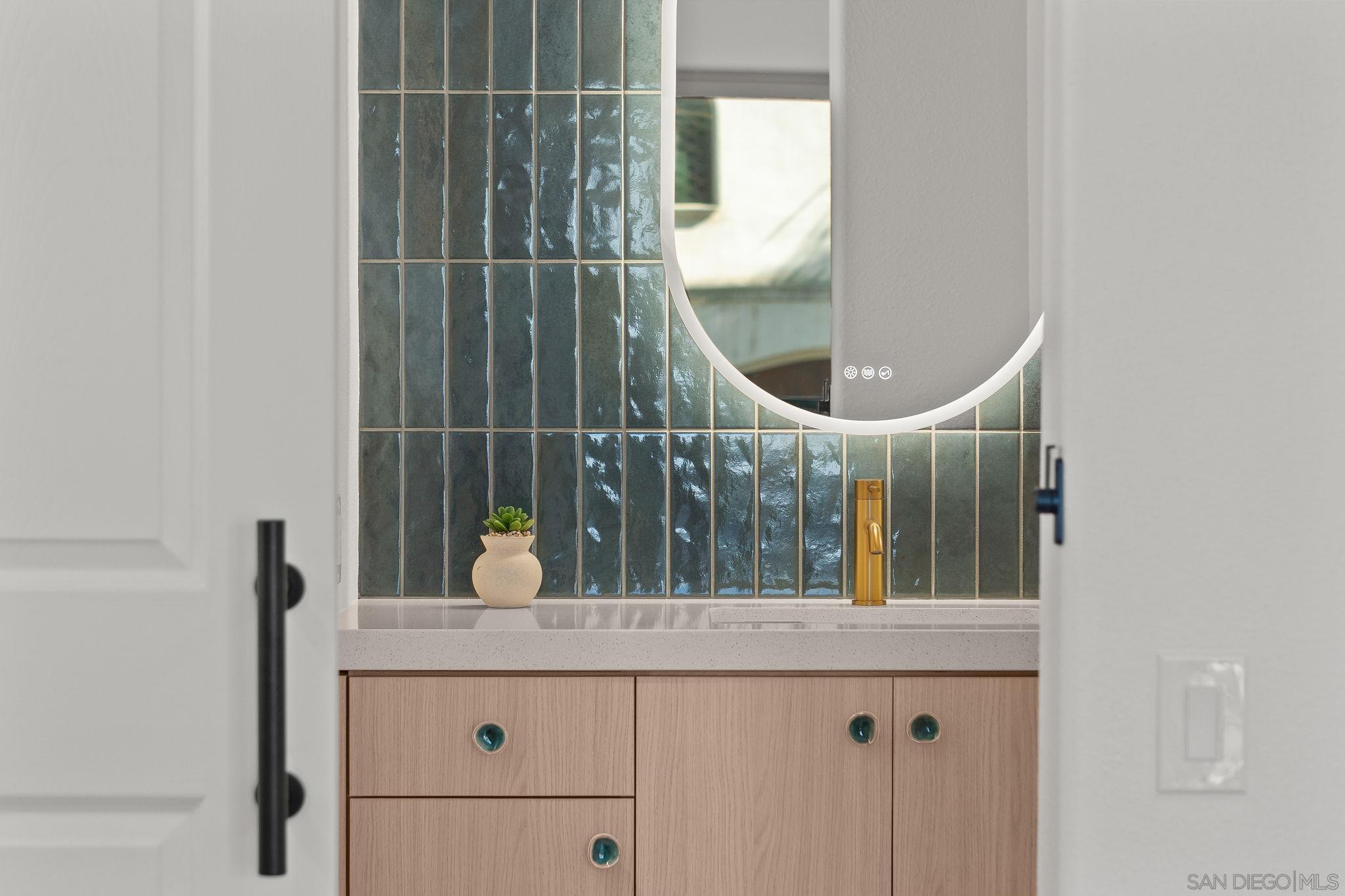 Detail Gallery Image 21 of 33 For 2483  Oxford Ave, Cardiff By The Sea,  CA 92007 - 3 Beds | 3 Baths