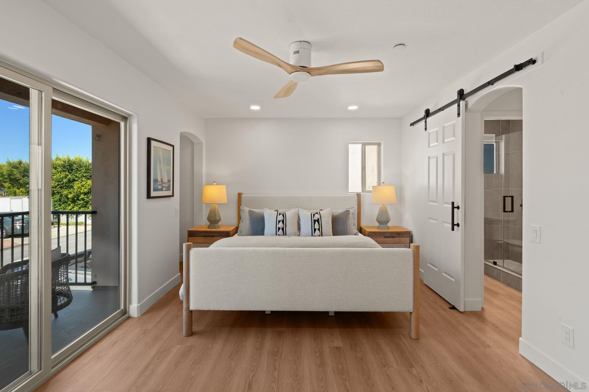 Detail Gallery Image 22 of 33 For 2483  Oxford Ave, Cardiff By The Sea,  CA 92007 - 3 Beds | 3 Baths