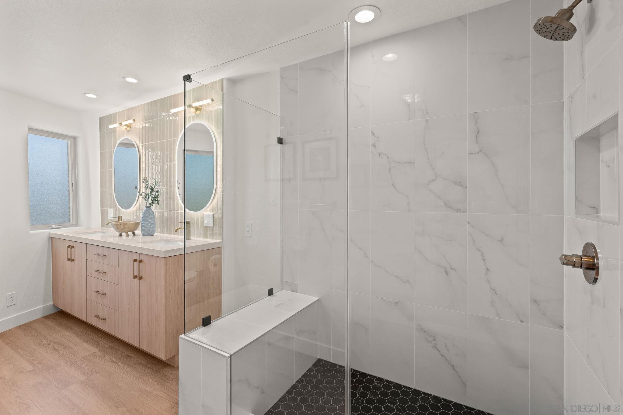 Detail Gallery Image 24 of 33 For 2483  Oxford Ave, Cardiff By The Sea,  CA 92007 - 3 Beds | 3 Baths