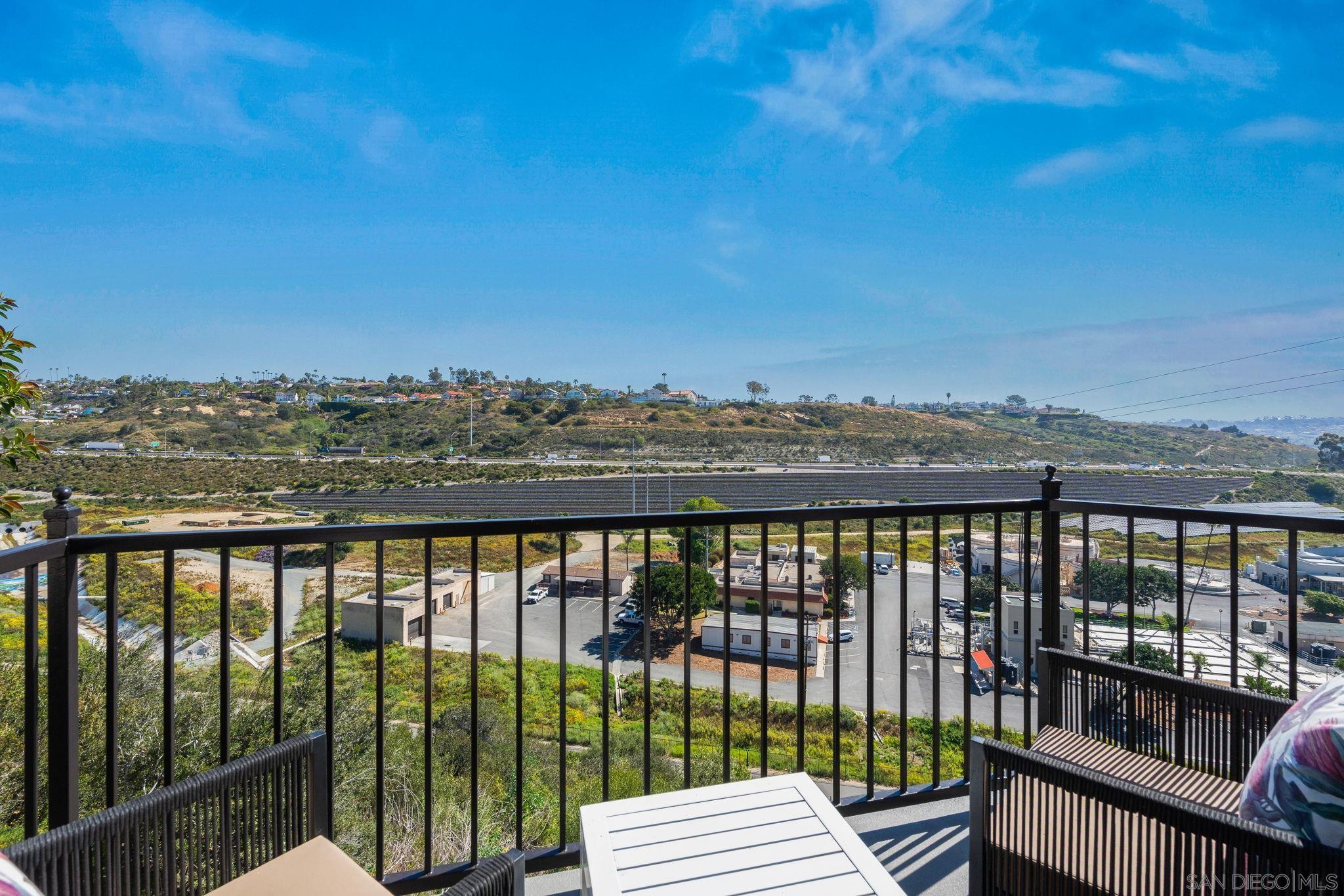 Detail Gallery Image 31 of 33 For 2483  Oxford Ave, Cardiff By The Sea,  CA 92007 - 3 Beds | 3 Baths