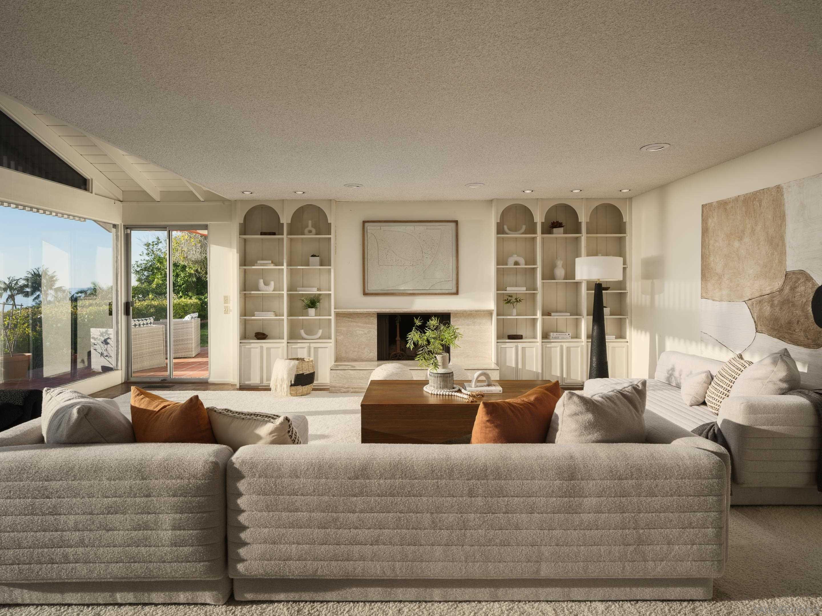 Detail Gallery Image 11 of 36 For 2586  Calle Del Oro, La Jolla,  CA 92037 - 3 Beds | 3 Baths