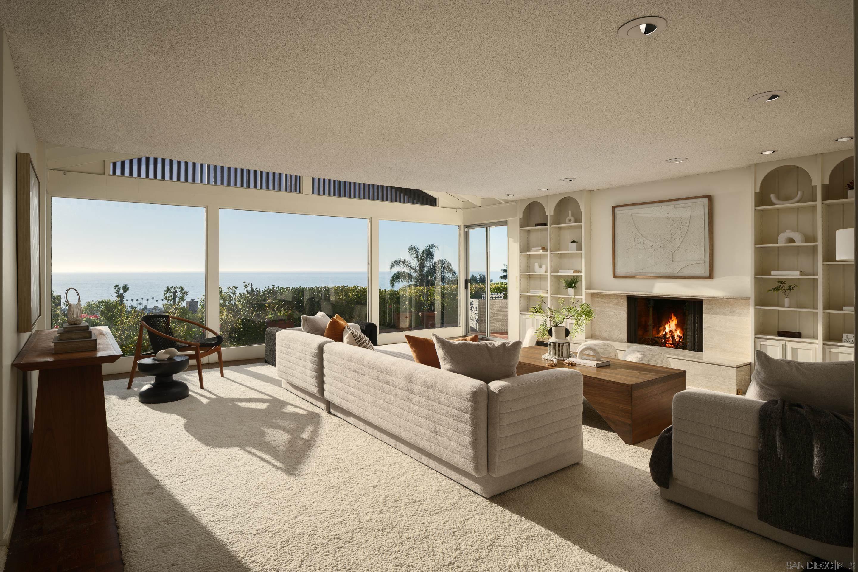 Detail Gallery Image 8 of 36 For 2586  Calle Del Oro, La Jolla,  CA 92037 - 3 Beds | 3 Baths