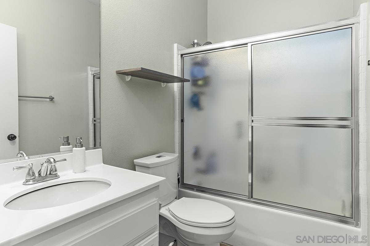 Detail Gallery Image 30 of 39 For 6113  Paseo Granito, Carlsbad,  CA 92009 - 3 Beds | 2 Baths