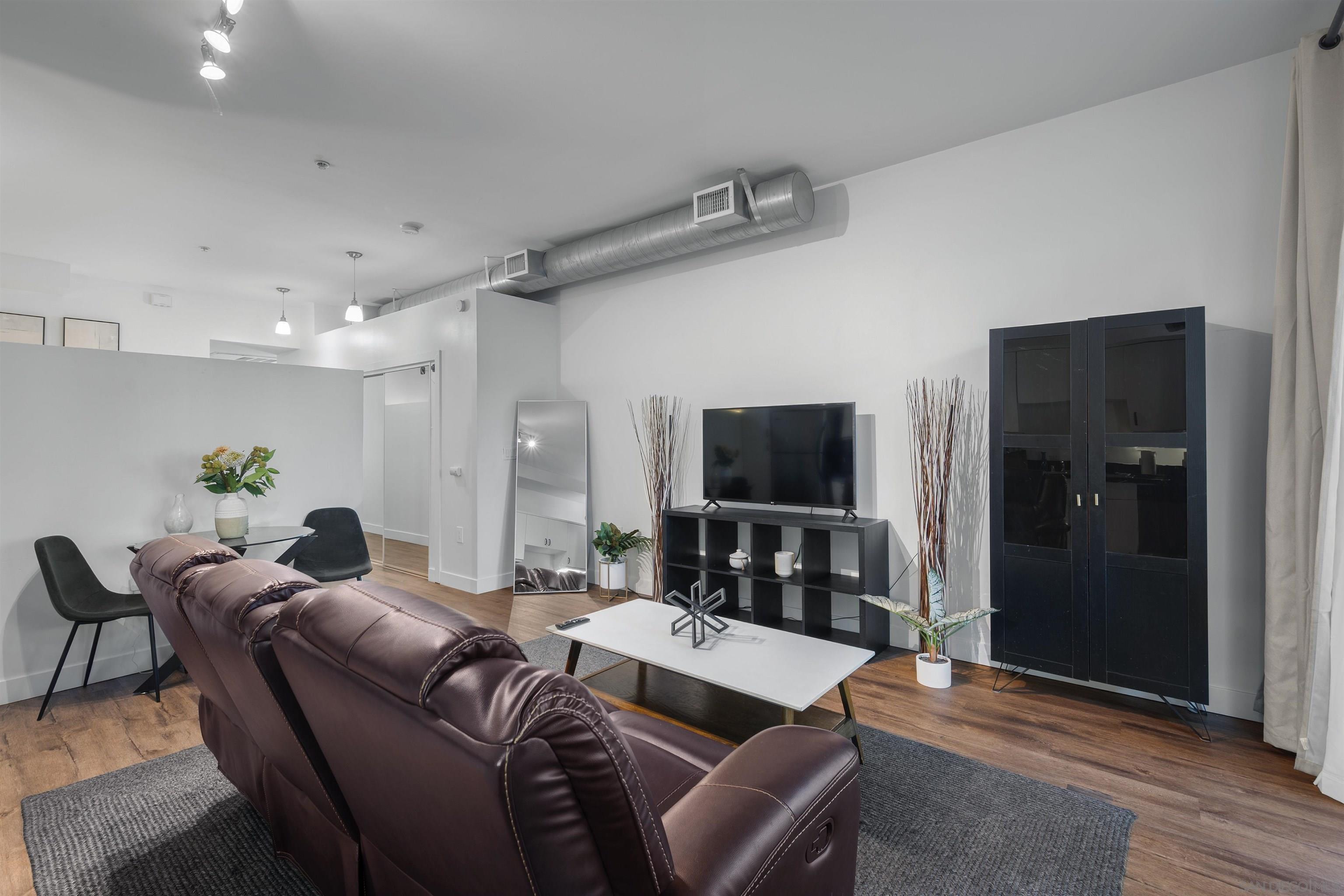 Detail Gallery Image 7 of 48 For 889  Date St.  #116,  San Diego,  CA 92101 - 1 Beds | 1 Baths