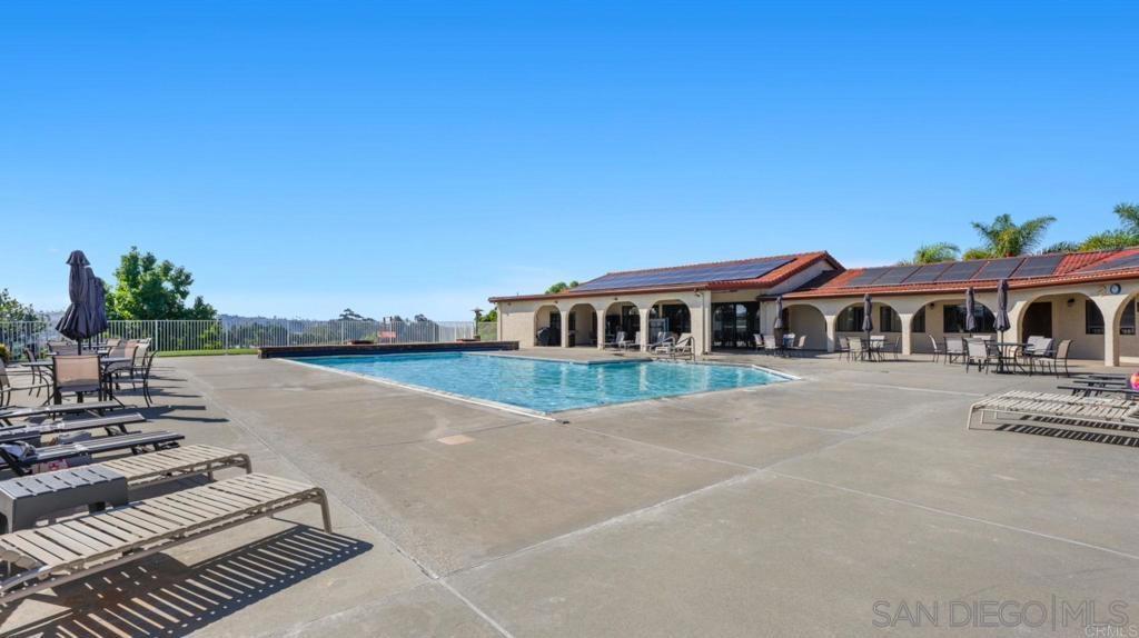 Detail Gallery Image 33 of 38 For 1192  via Santa Paulo, Vista,  CA 92081 - 2 Beds | 2 Baths