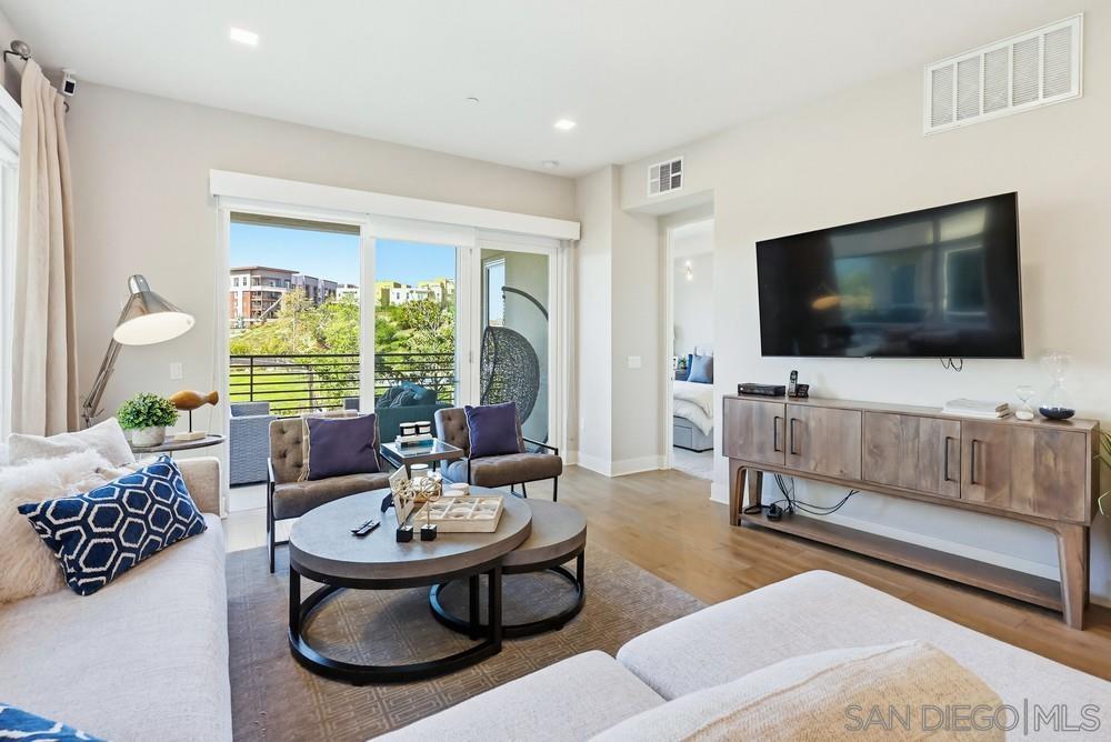 Detail Gallery Image 11 of 63 For Community, San Diego,  CA 92108 - 3 Beds | 2/1 Baths