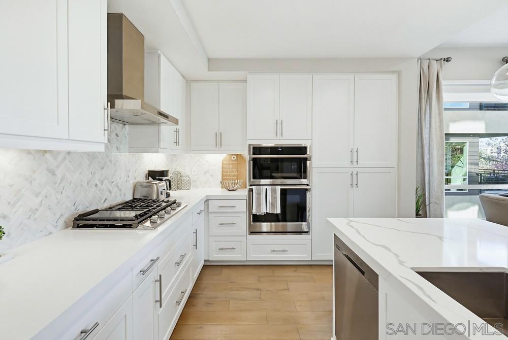 Detail Gallery Image 16 of 63 For Community, San Diego,  CA 92108 - 3 Beds | 2/1 Baths