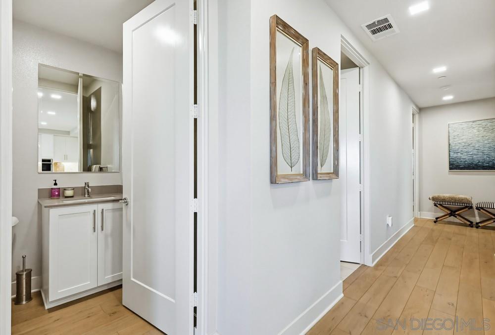 Detail Gallery Image 17 of 63 For Community, San Diego,  CA 92108 - 3 Beds | 2/1 Baths