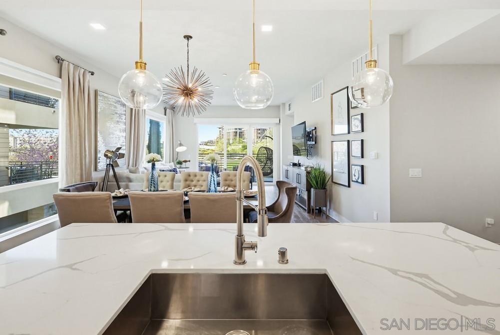 Detail Gallery Image 4 of 63 For Community, San Diego,  CA 92108 - 3 Beds | 2/1 Baths