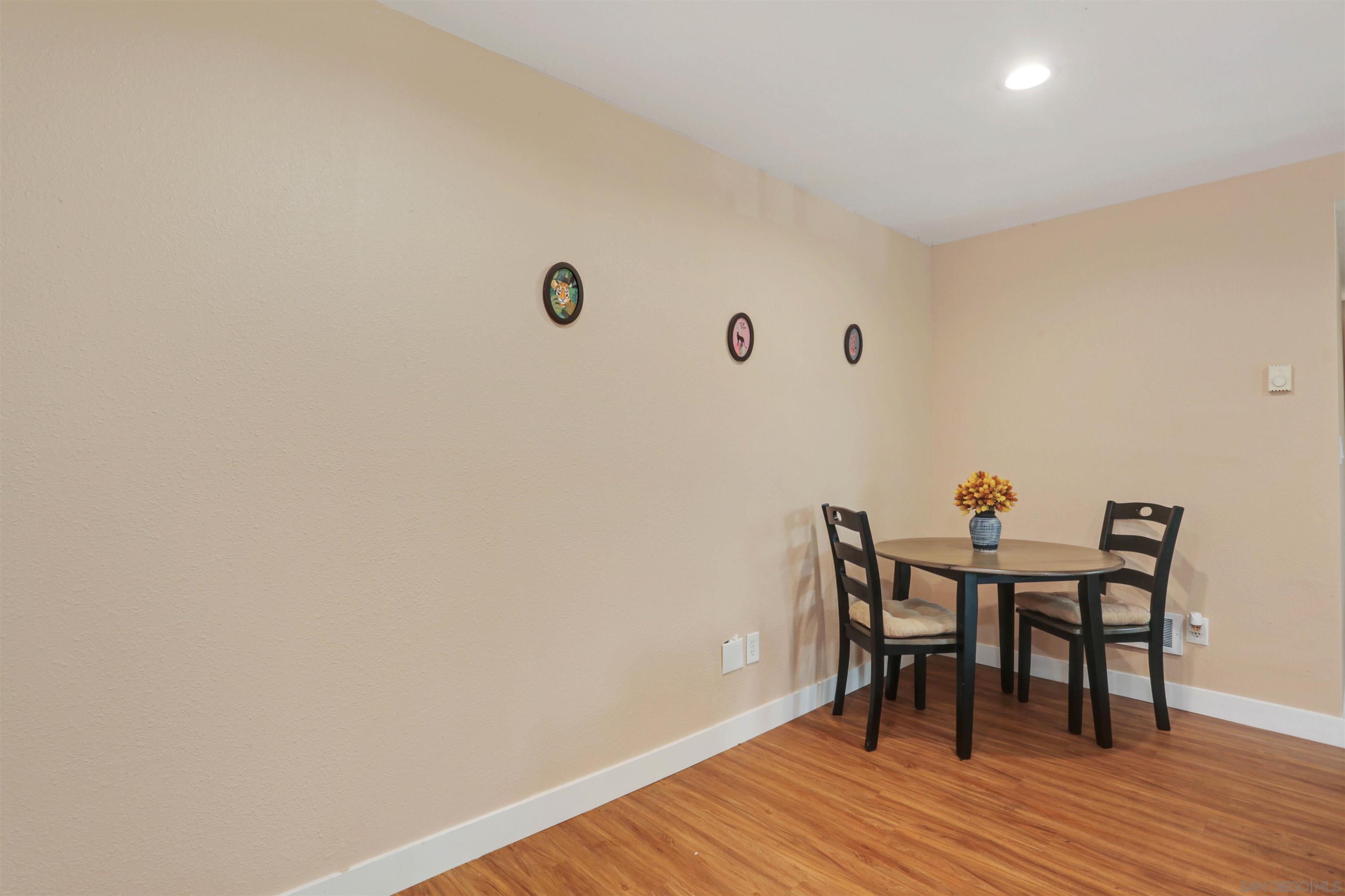 Detail Gallery Image 12 of 34 For 155  Rosebay  #37,  Encinitas,  CA 92024 - 1 Beds | 1 Baths